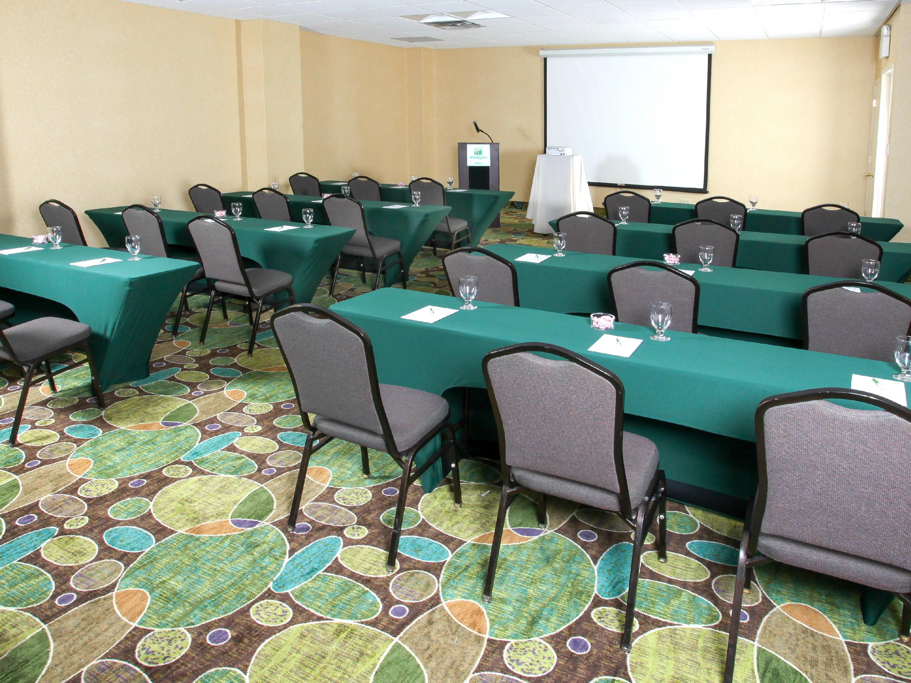 Family Hotel in Nassau County, NY Holiday Inn WestburyLong Island