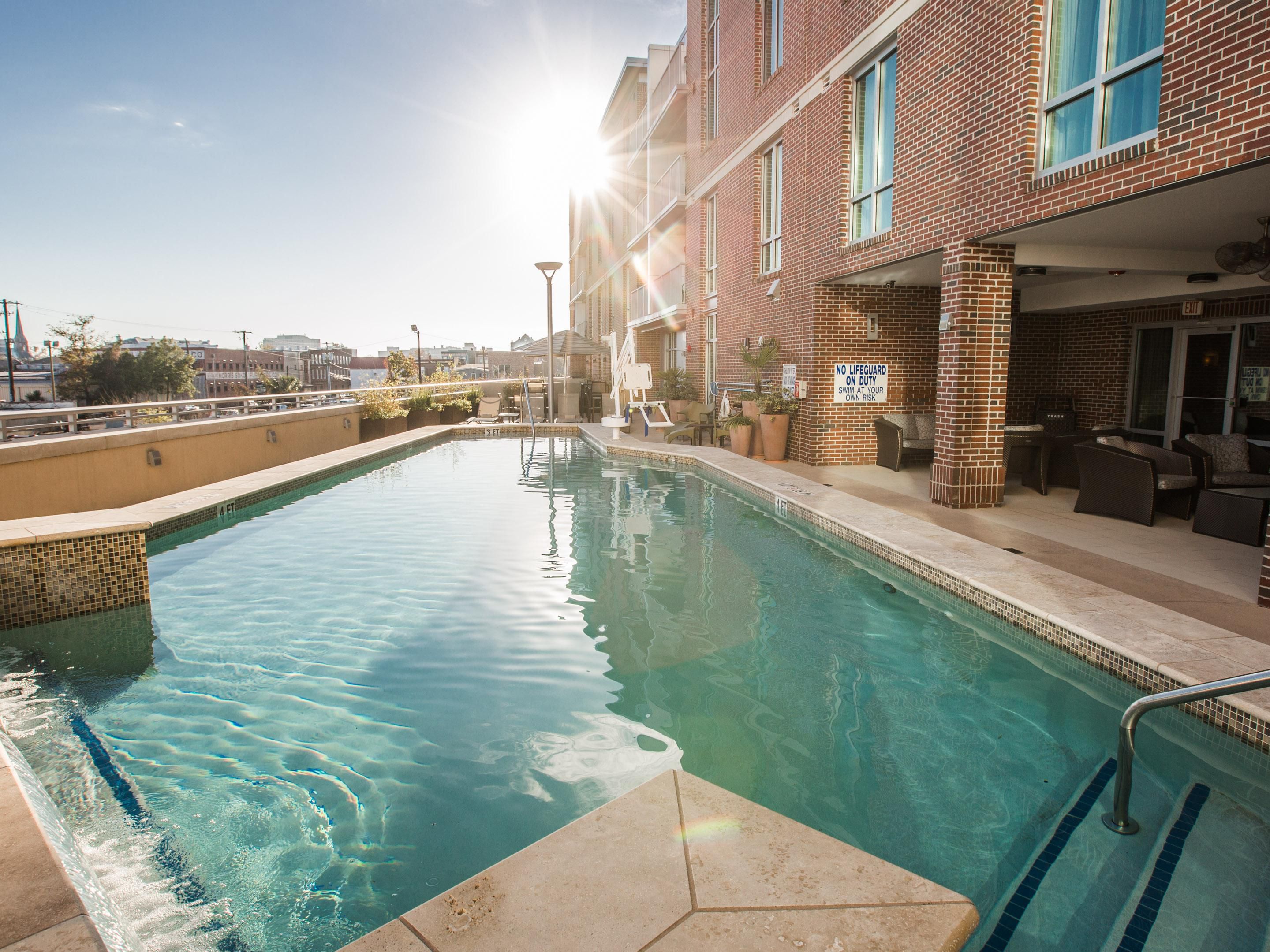 Hotels in Downtown Charleston Holiday Inn Charleston Historic Downtown