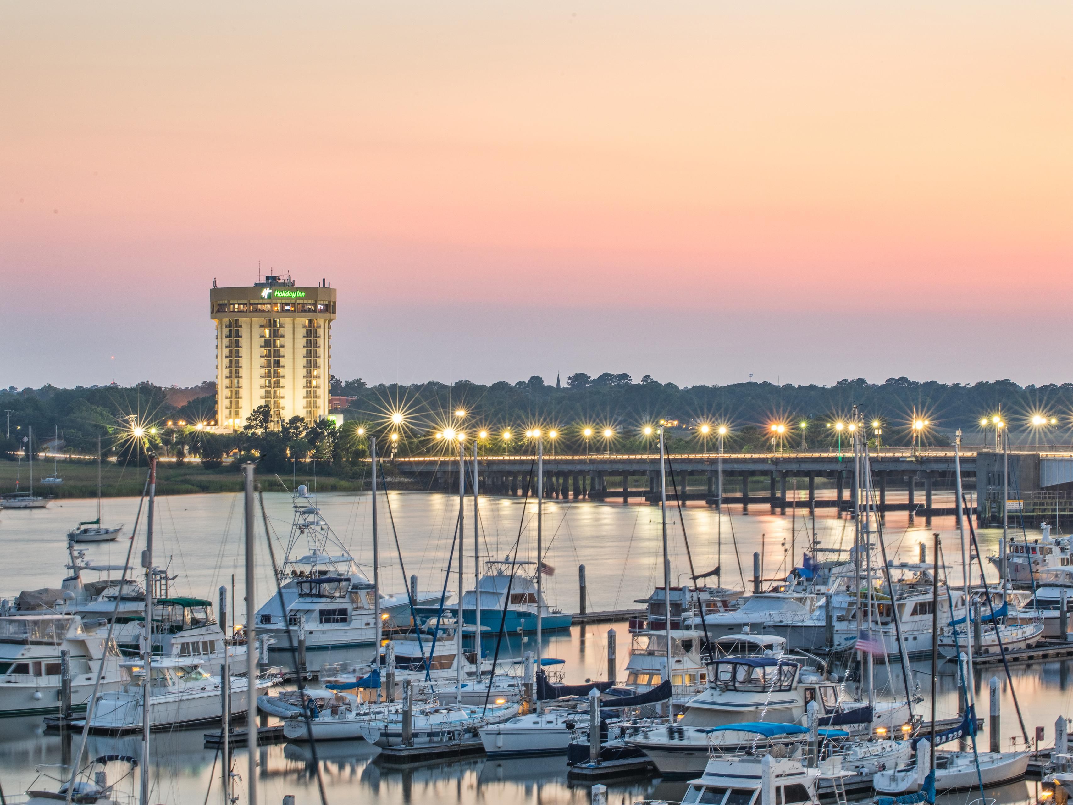 Waterfront Hotels in Charleston, SC | Holiday Inn Charleston-Riverview