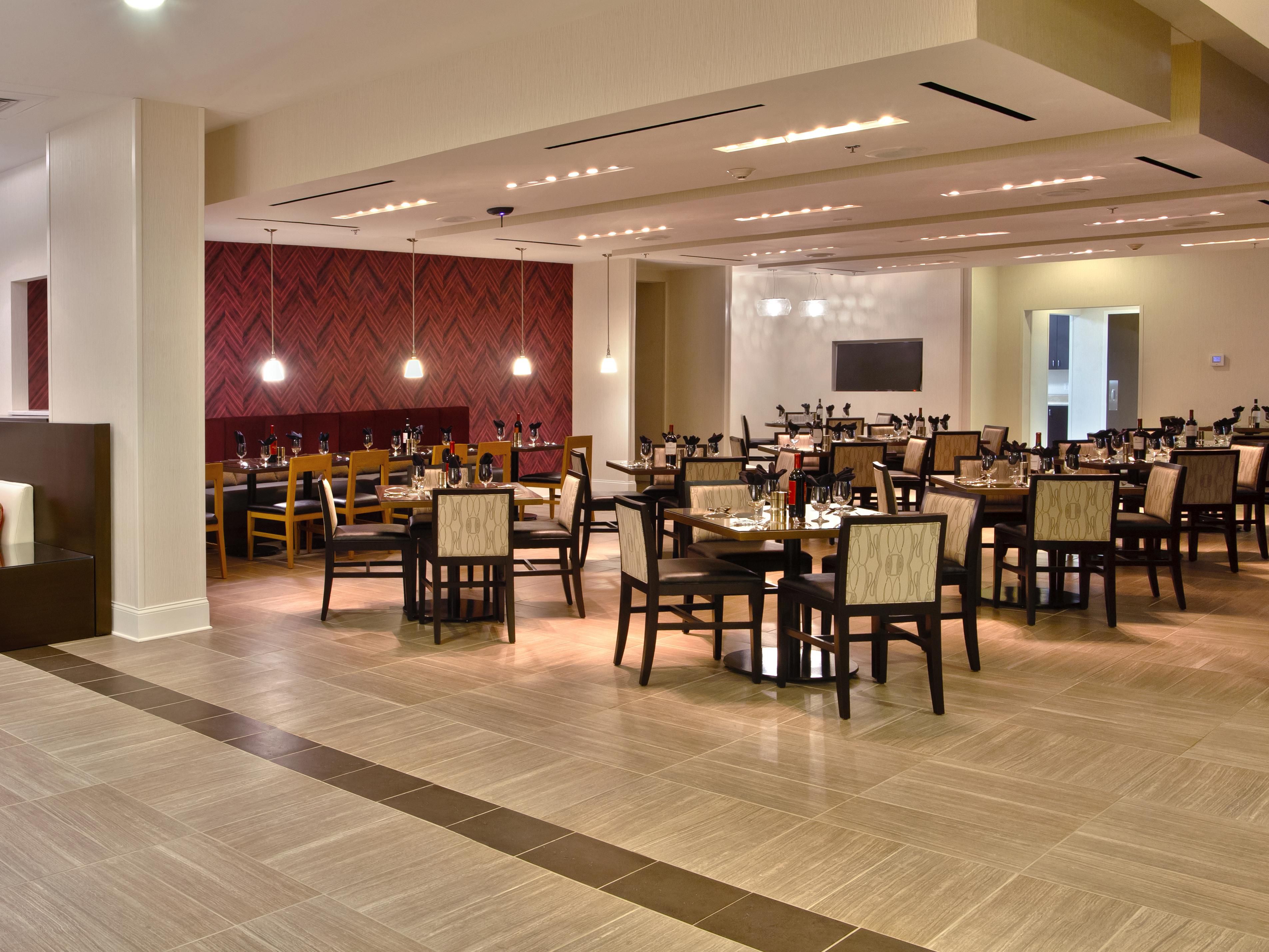 The Hub Bar & Grill serves regional American Cuisine with creative, savory flavors. The bar features a vast selection of Craft Beer, Wine & Cocktails. Breakfast- Daily from 6am–11am , Lunch- M-TH from 11am-2pm, Dinner & Bar 5pm–11pm. Kids 12 and under eat free with a paying adult! Enjoy a relaxed atmosphere with delicious cuisine & stellar service.