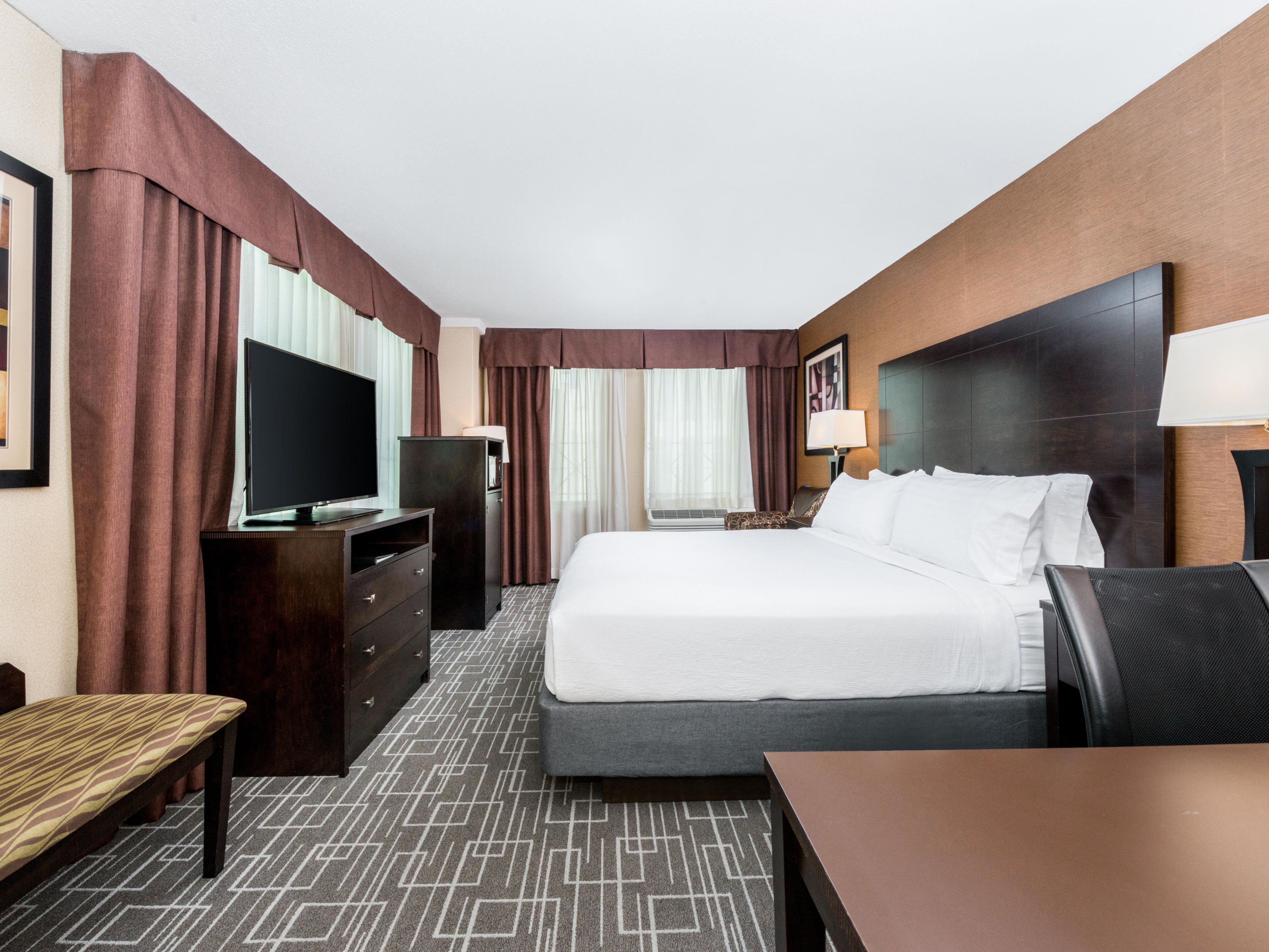 Hotels in Charlotte, NC near Charlotte Airport Holiday Inn Charlotte