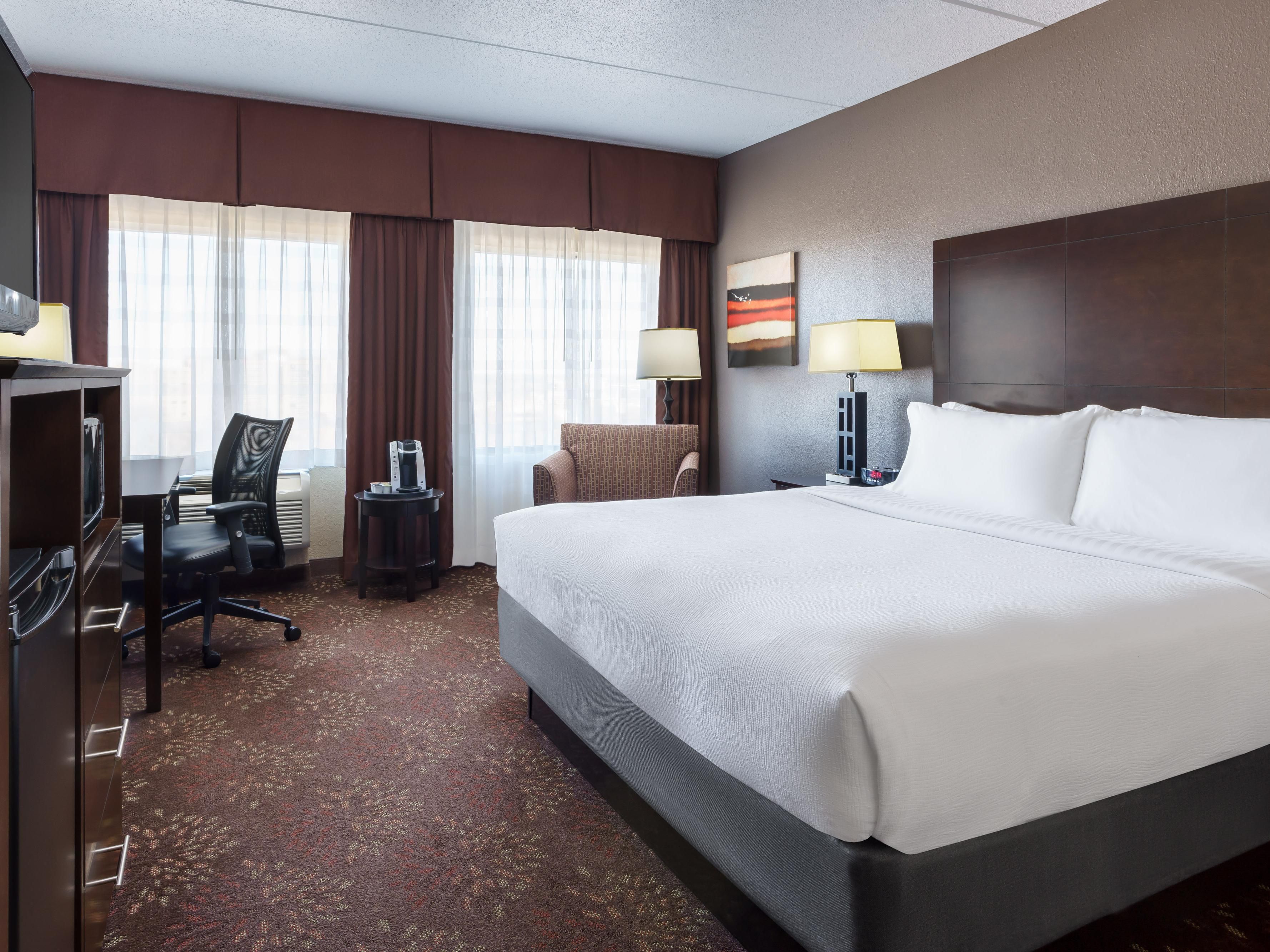 Charlotte Hotels near UNC Charlotte | Holiday Inn Charlotte University