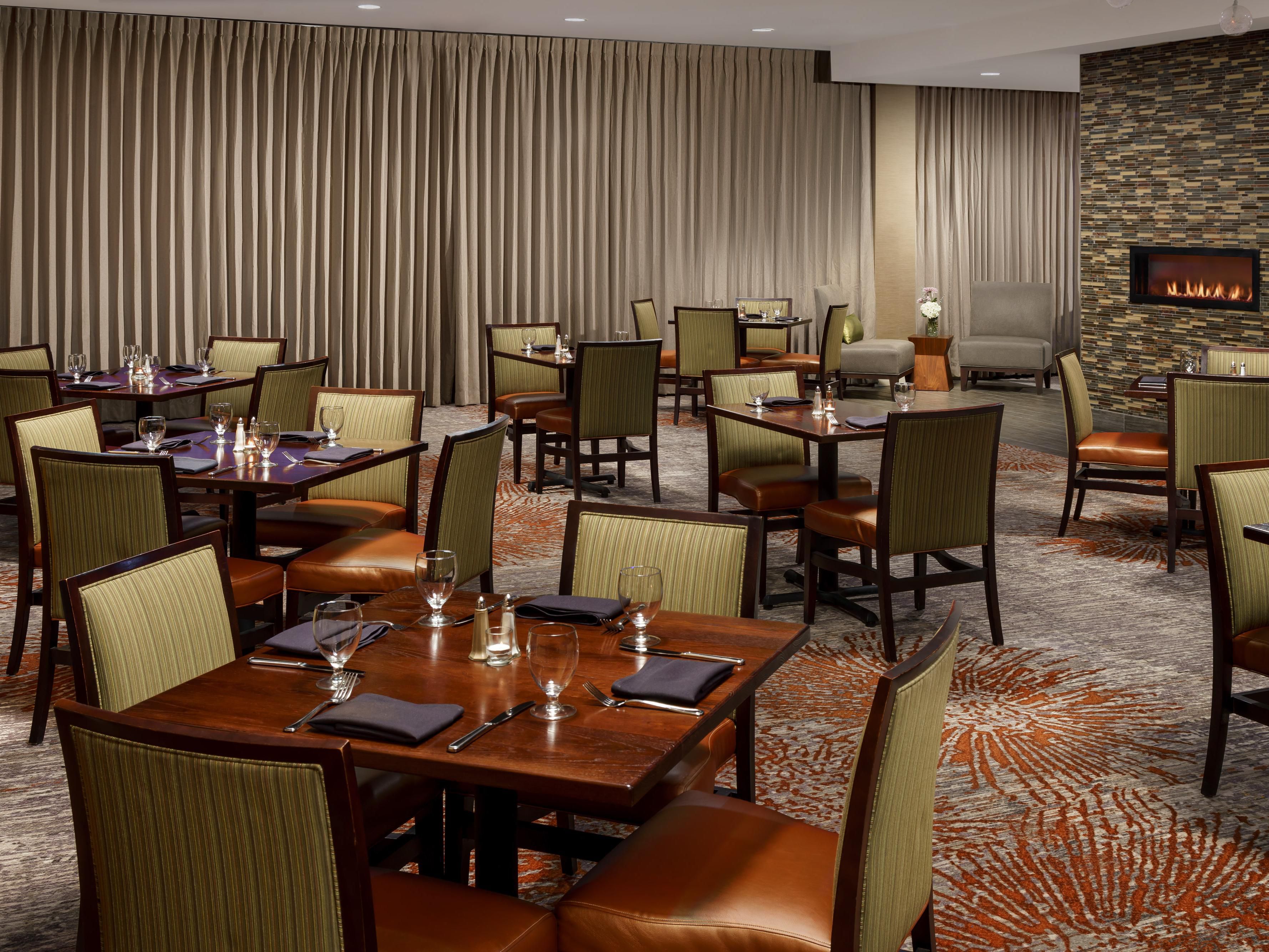 Looking for something good to eat in the morning or evening? Come and dine with us at the Red Sky Lounge and Grille for Breakfast and Dinner. Kids 12 and under will receive a complimentary breakfast from our kids menu (up to 2 children). We are open Mondays - Saturdays in the evening from 5pm - 10pm