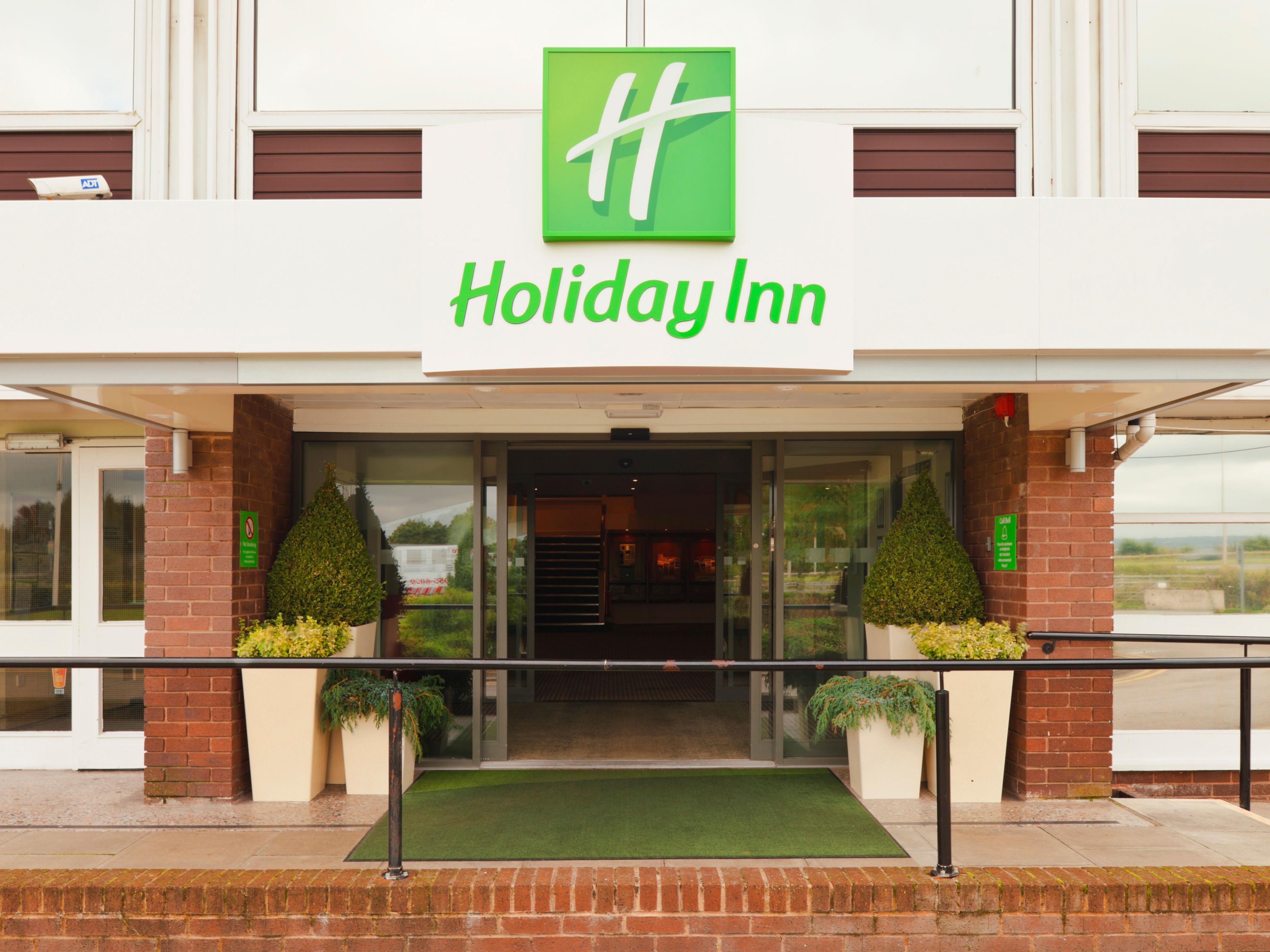 Walk through our doors which are always open at Holiday Inn