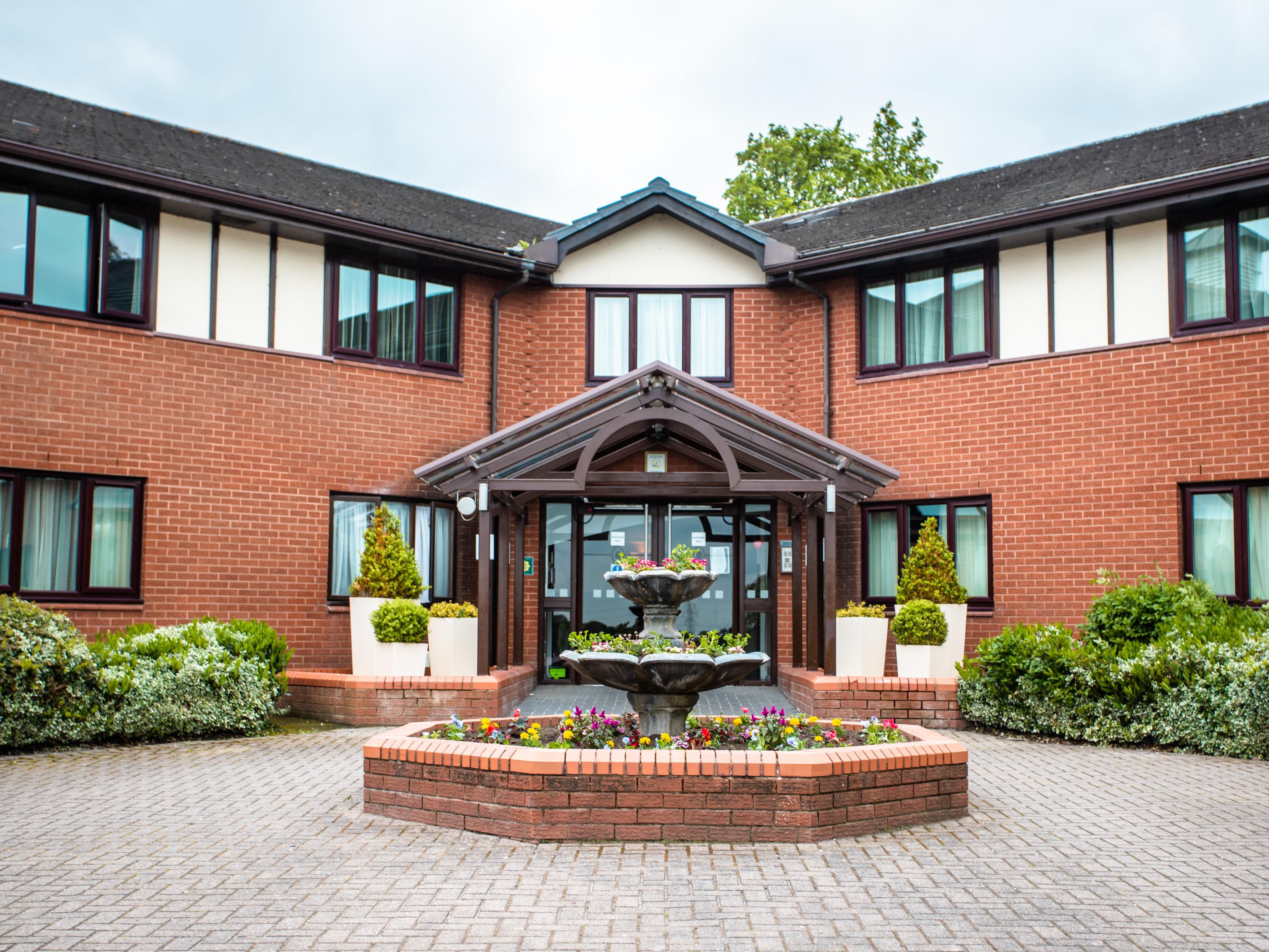 Hotels Near Chester Holiday Inn A55 Chester West