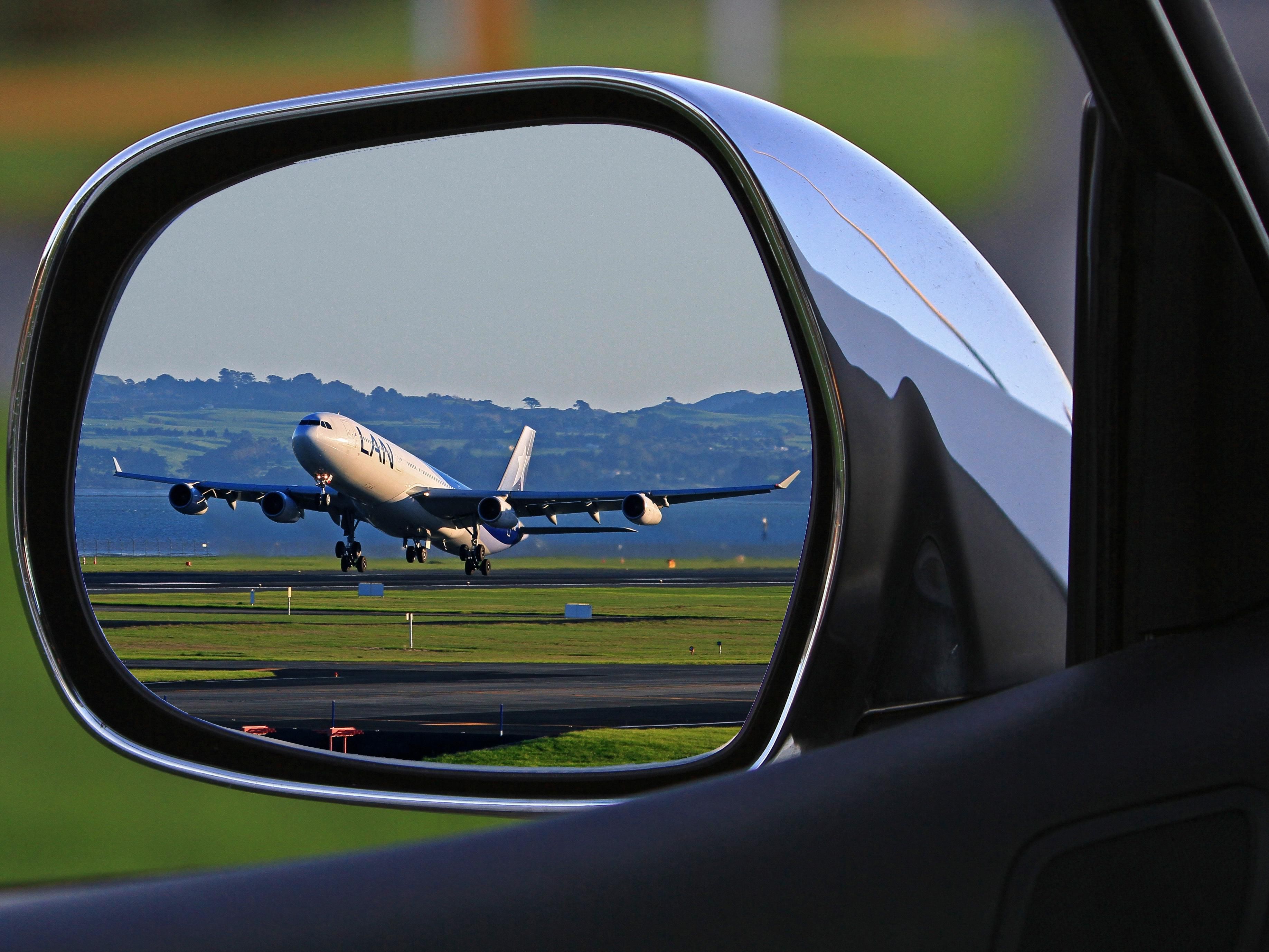Located just 1 mile from St. Pete-Clearwater Airport and 9 miles from Tampa International Airport, we offer complimentary airport shuttle that runs 24-hours a day and 7 days a week. 