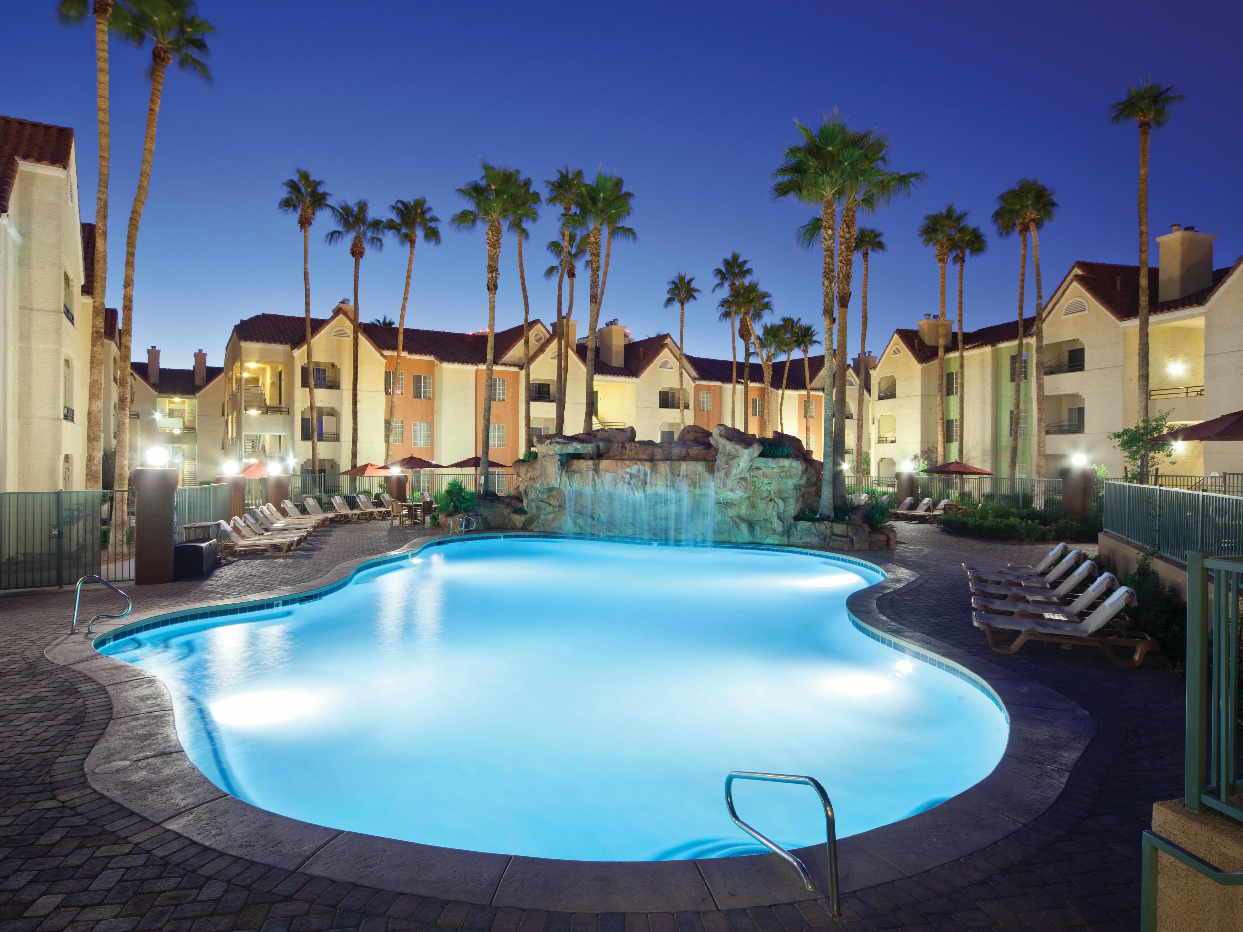 Las Vegas Resort Near Convention Center | Holiday Inn Club At Desert Club  Resort