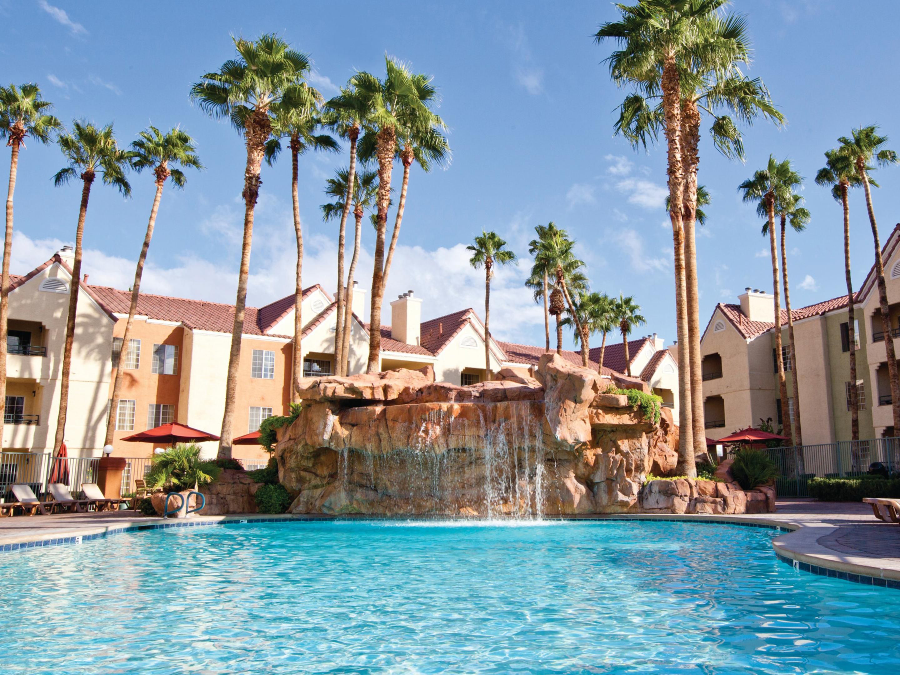 Las Vegas Resort Near Convention Center | Holiday Inn Club At Desert Club  Resort