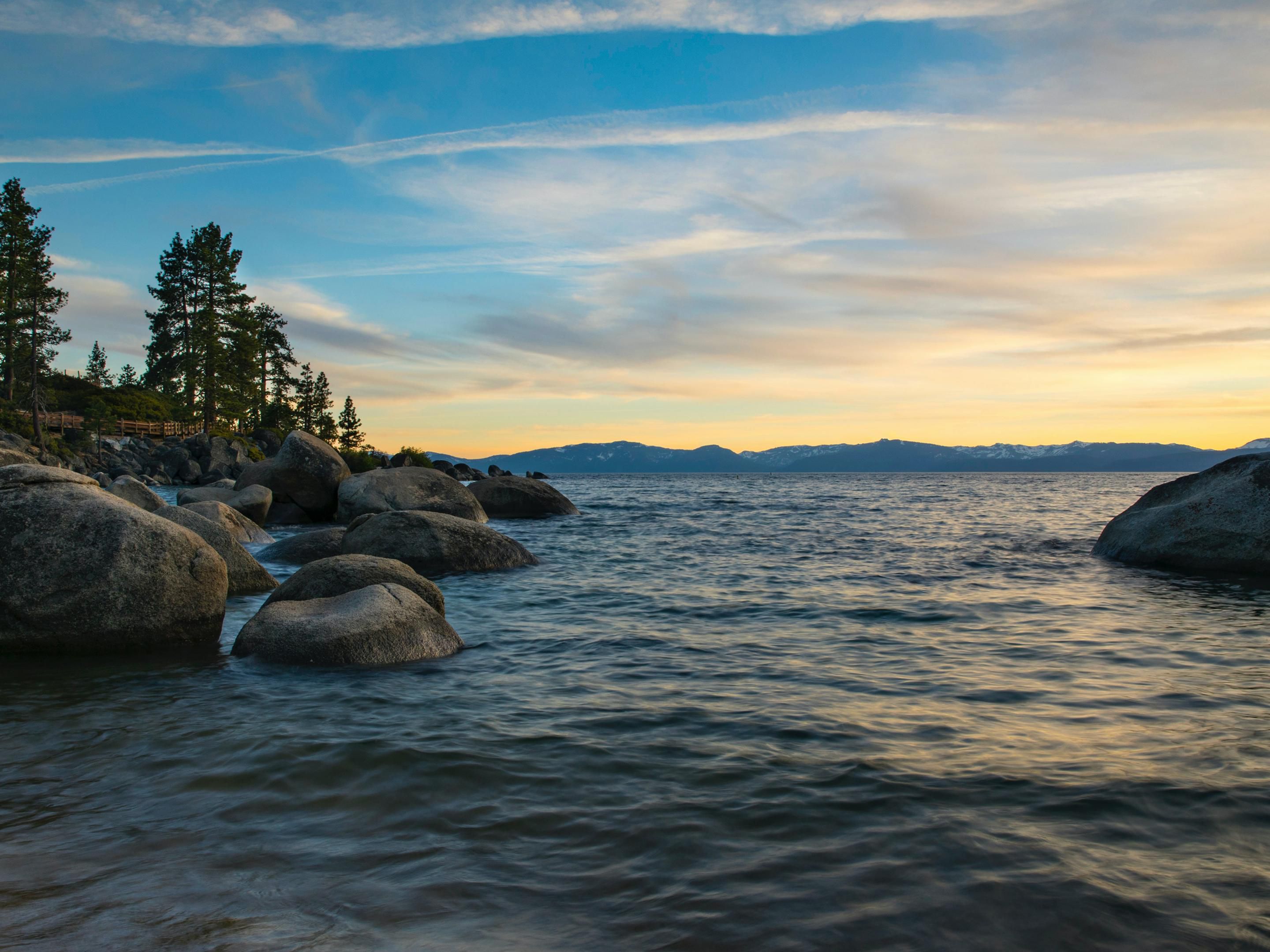 Supremely placed on a Sierra Nevada ridge, this resort is in the perfect location to take in breathtaking views of Carson Valley and explore Lake Tahoe. Skiing, horseback riding, and mountain biking are staples of the area. For a more relaxed vacation, visit Emerald Bay State Park – one of Lake Tahoe’s most photographed locations. 