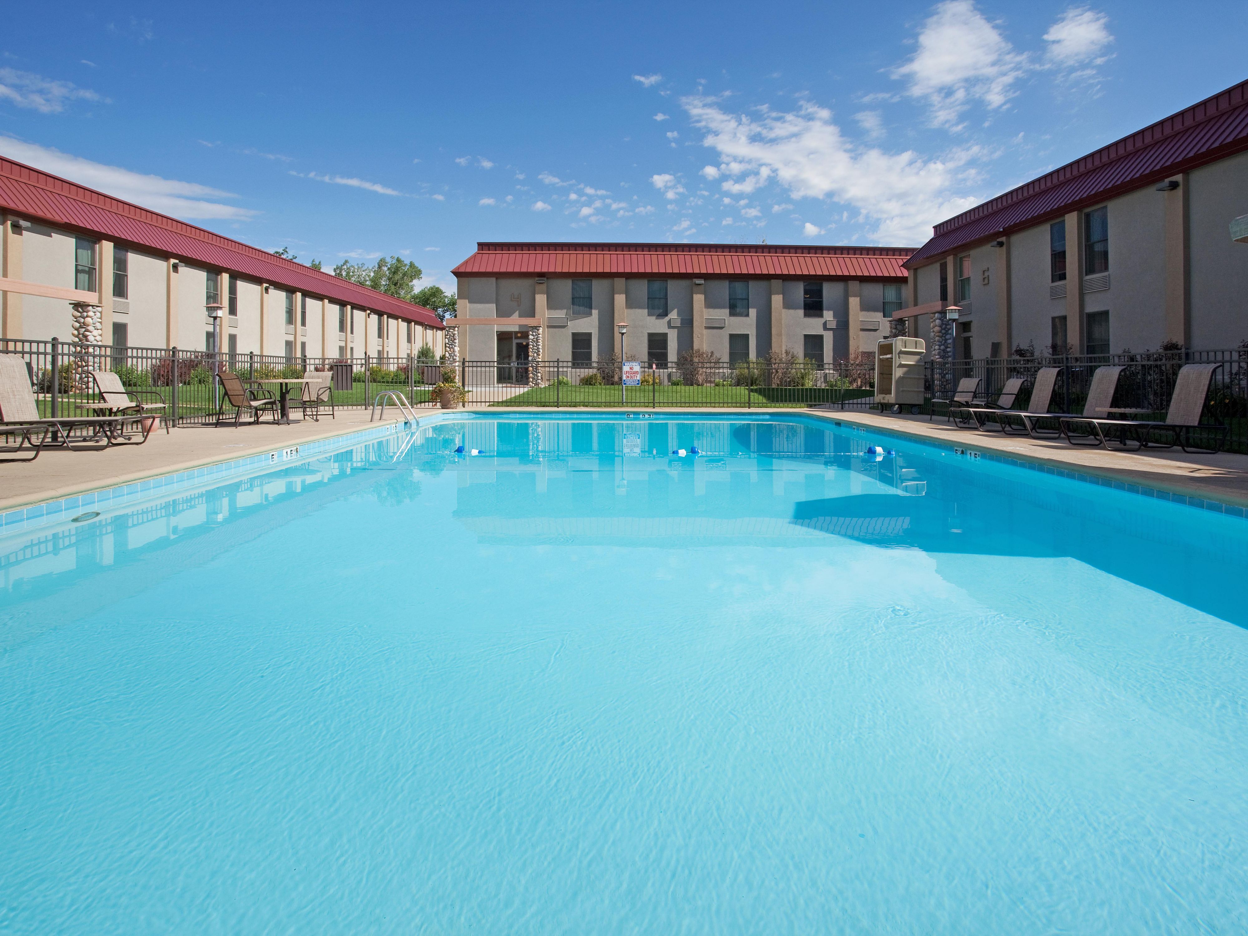 Outdoor Swimming Pool 3