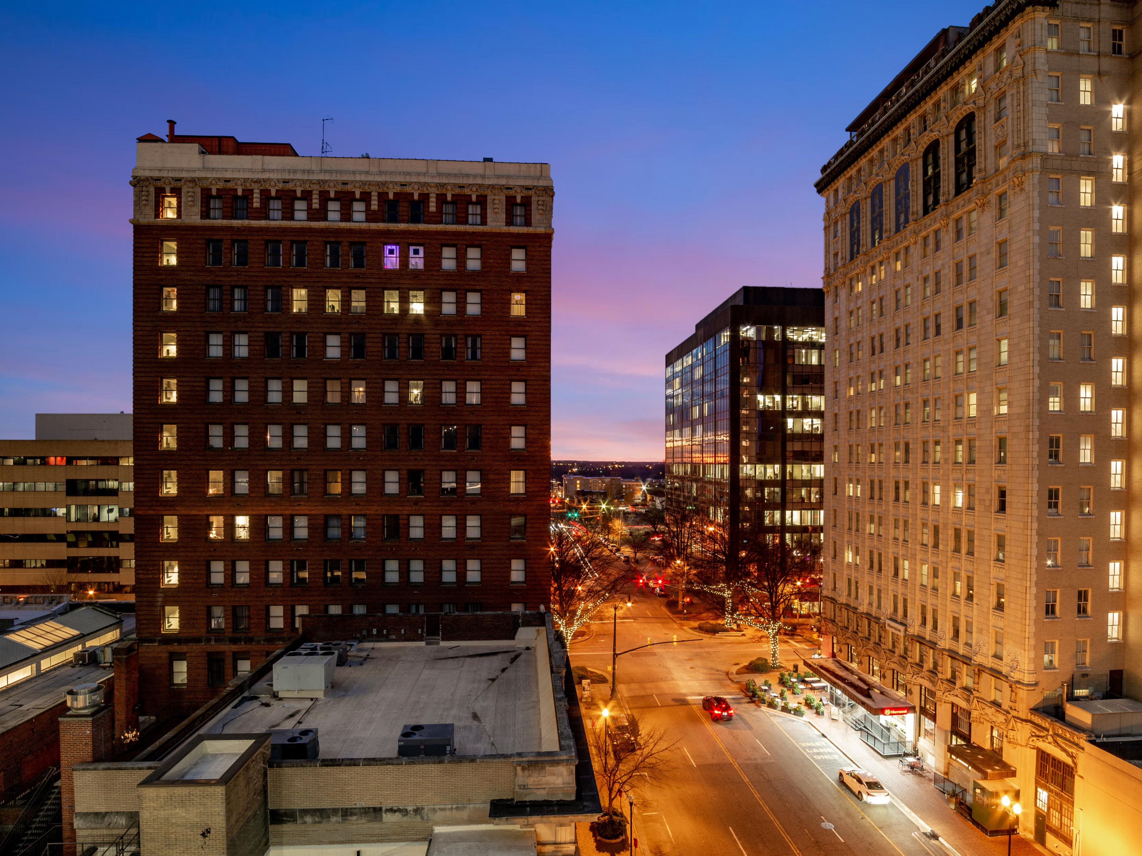 Centrally located in the heart of downtown Columbia, we are steps away from the State House, the Columbia Museum of Art, and the Soda City Market. Explore the best our city offers from the comfort of our hotel. The Riverbanks Zoo and Gardens and Williams-Brice Stadium, home of the South Carolina Gamecocks, are less than 10 minutes away!