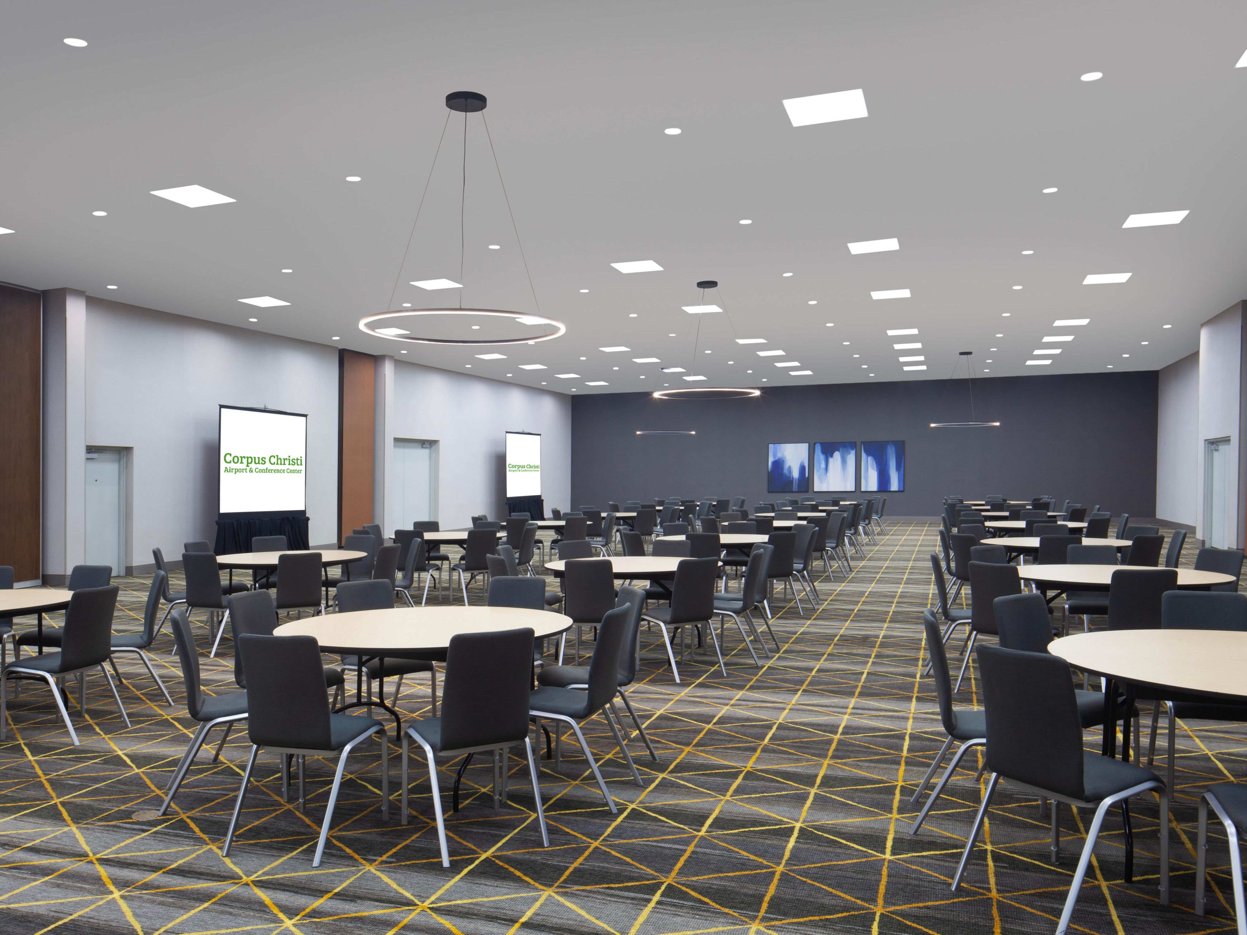 Our Corpus Christi Conference Center features 9,000 sq ft of meeting space spread across nine venues for up to 600 guests. With state-of-the-art facilities, cutting-edge technology, and customized catering services, we take ordinary gatherings and transform them into extraordinary events. 