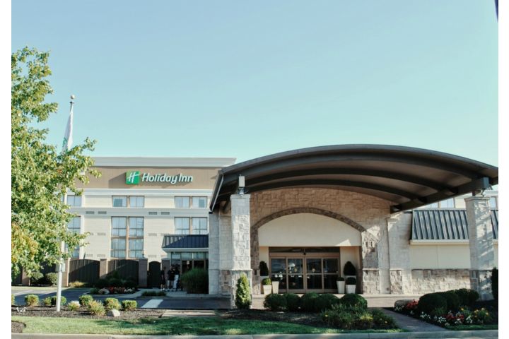 Holiday Inn Cincinnati-Riverfront