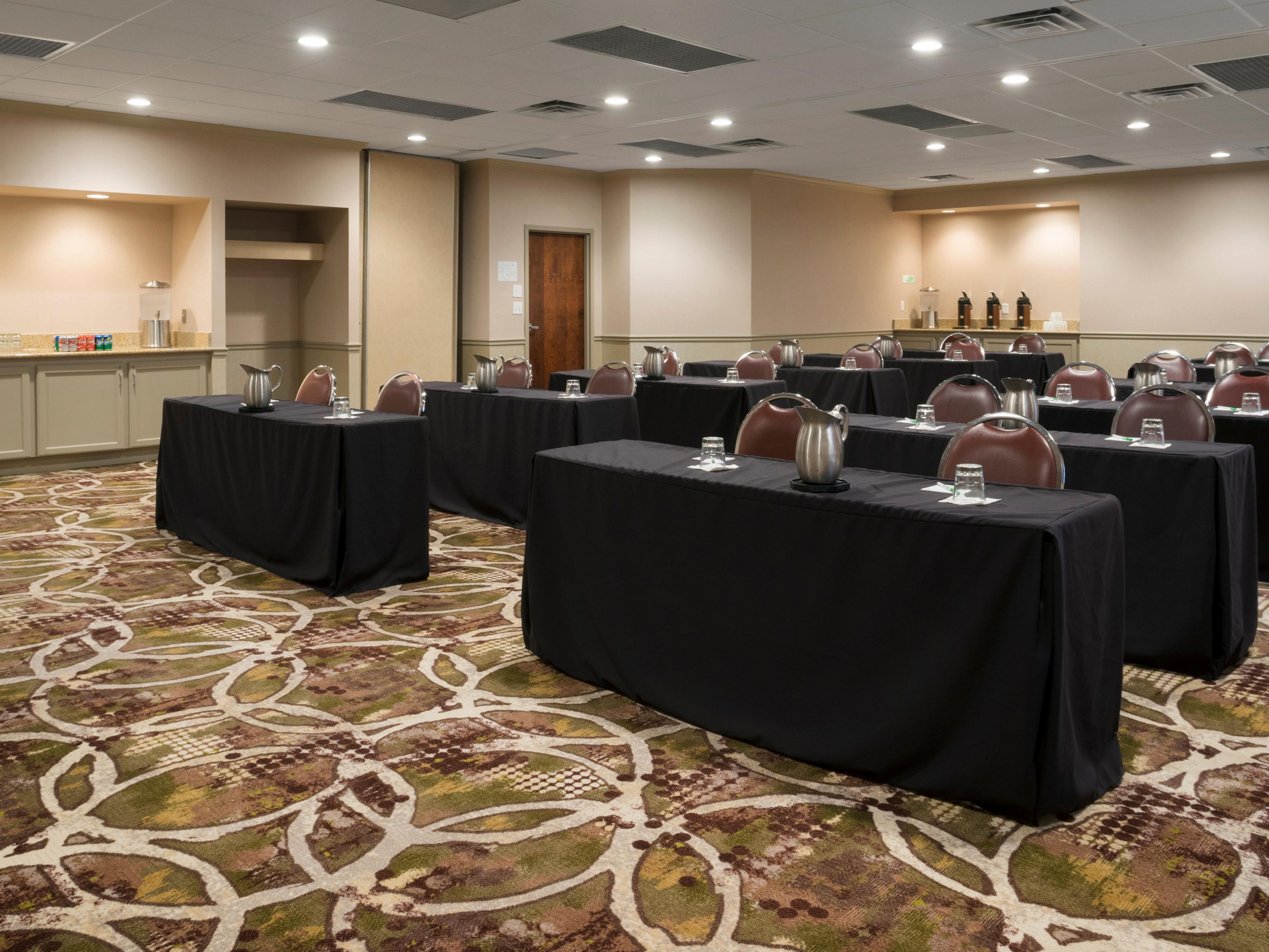 If you're looking for hotels near Cincinnati with ample event space, consider staying at our property, which features over 3,500 sq ft of flexible meeting and banquet space. Three different rooms combine to accommodate 150 people in a theater setup.