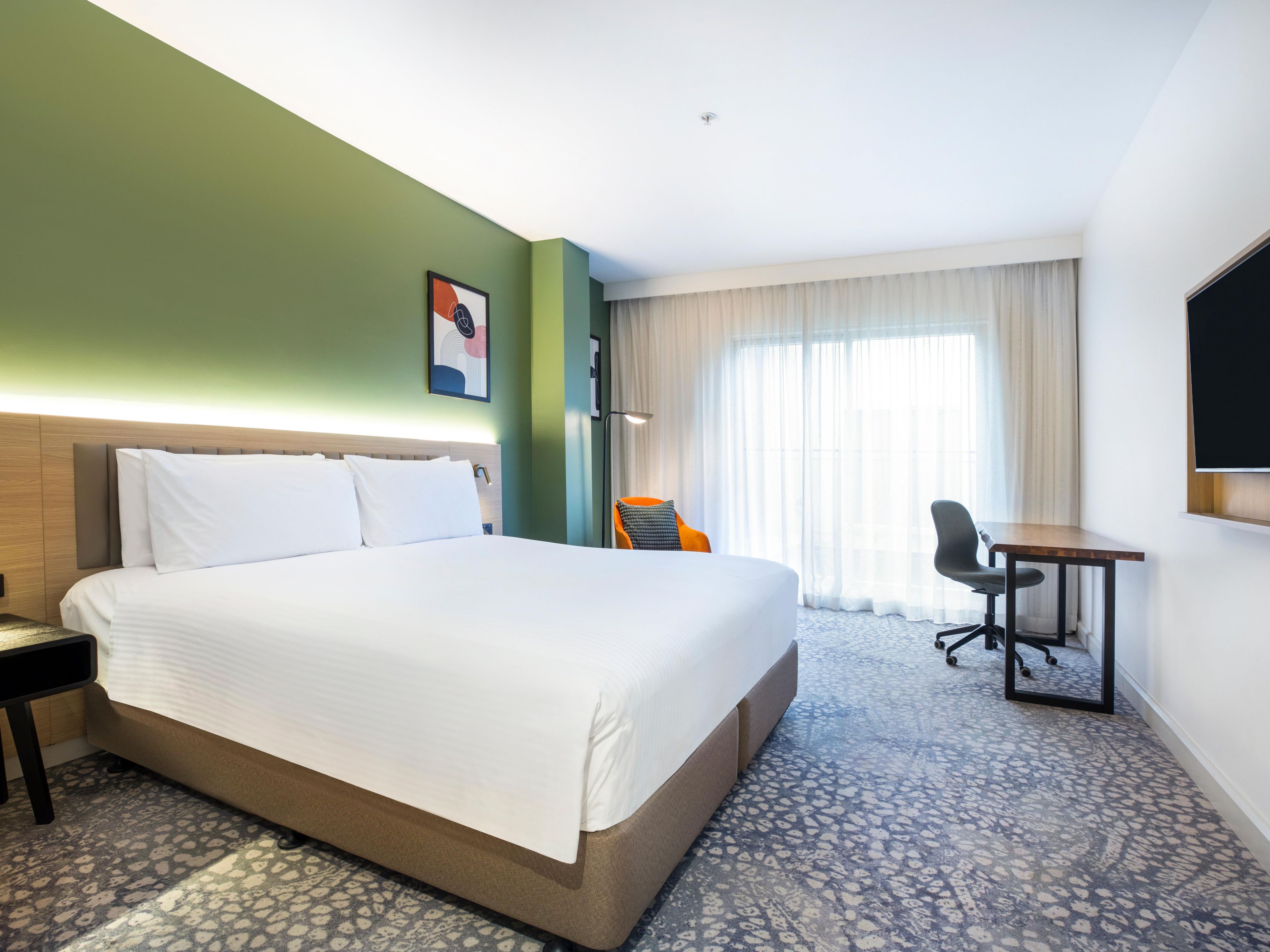 1 كينج بريميوم مع مكتب