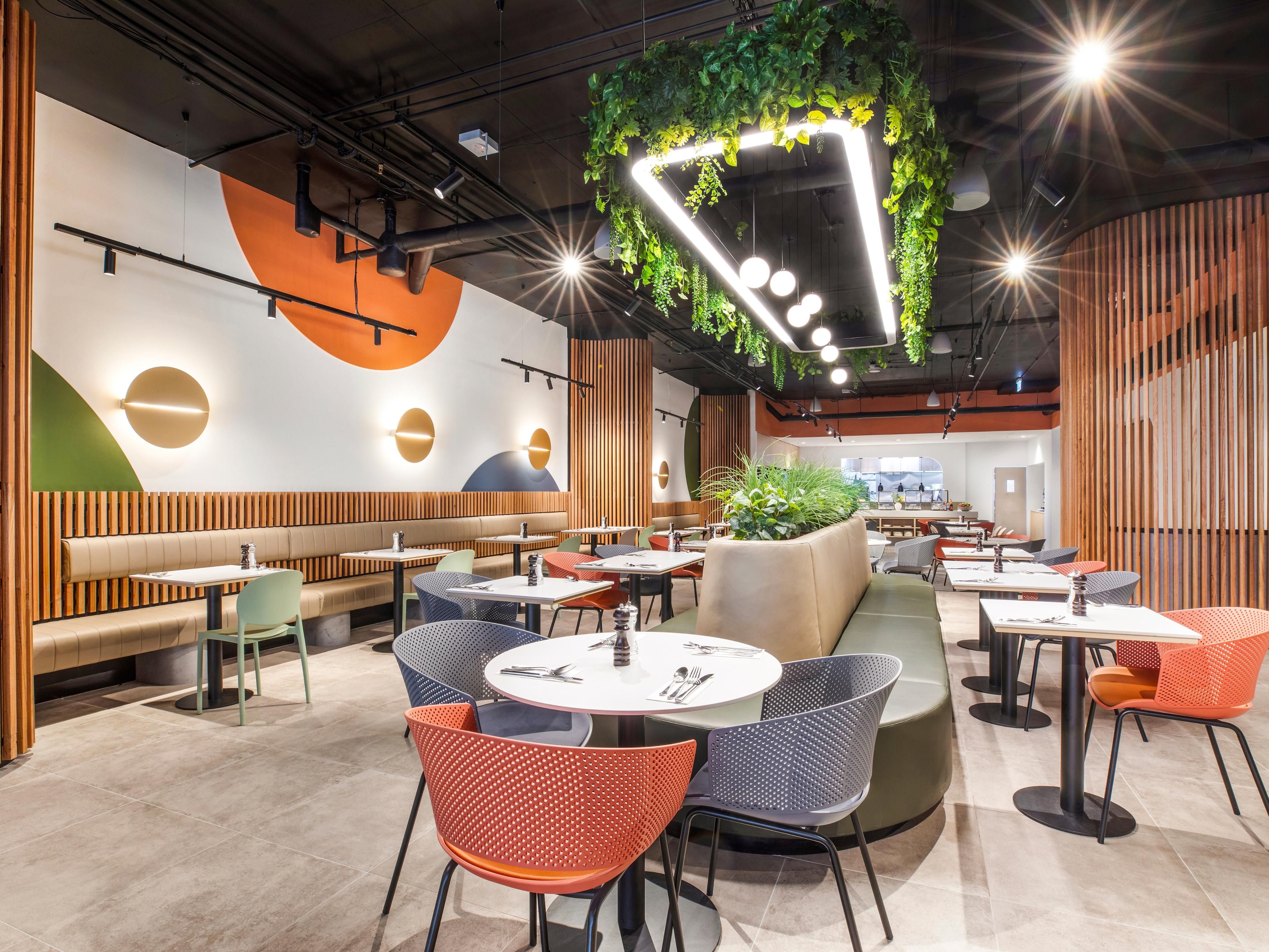 Take your tastebuds on an immersive journey of flavours at our all-day dining lounge. Start your day with a fresh breakfast before Dandelion transforms into a flavor-focused Mediterranean-inspired menu for lunch & dinner. Catch up with friends, connect over business or grab a freshly brewed coffee to go.