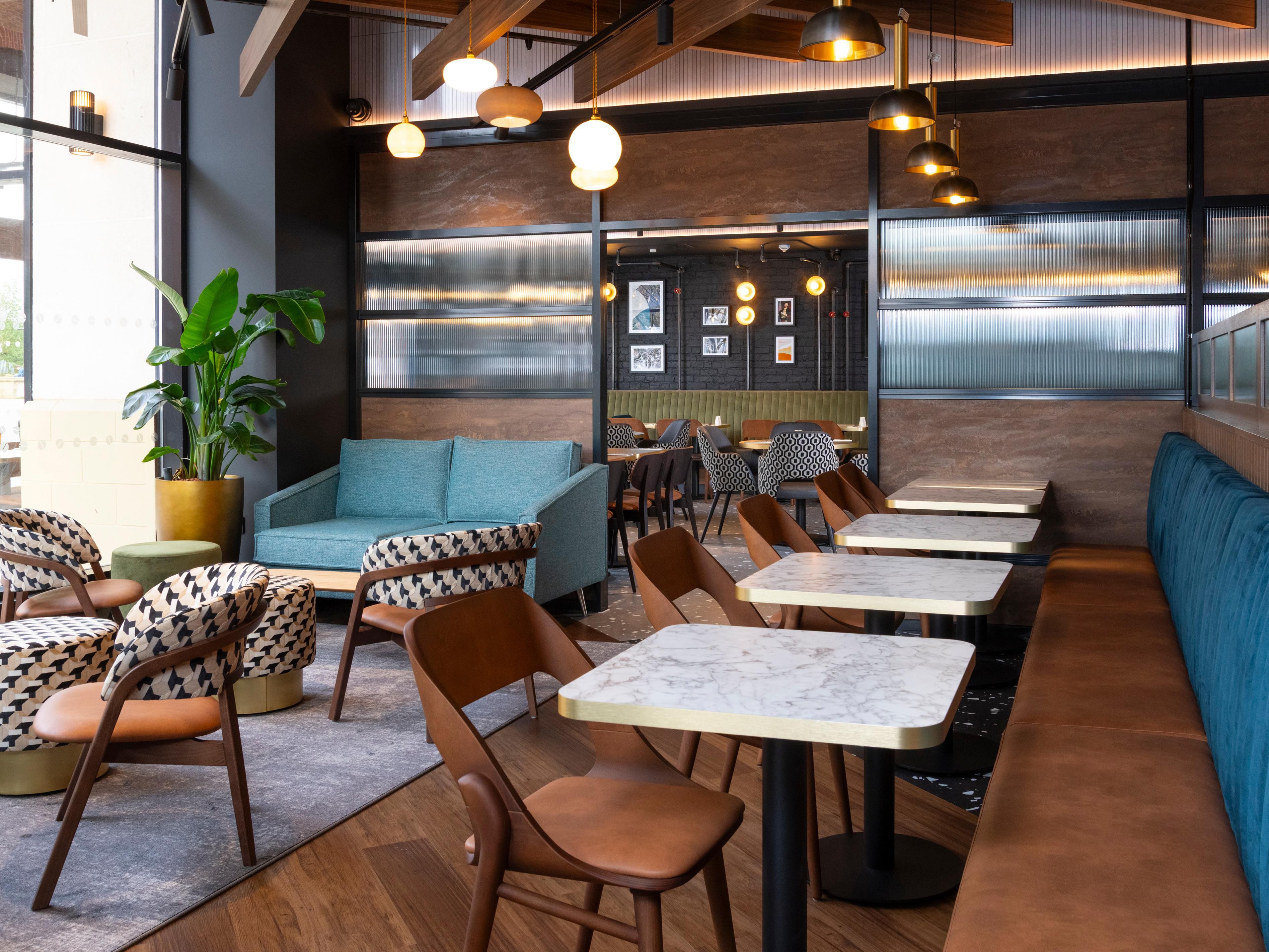 Discover The Engine Room, Derby’s newest dining destination. Located within Holiday Inn Derby, our brand new restaurant offers bold seasonal dishes, hand-stretched pizzas, indulgent desserts and cocktails in a relaxed, industrial-chic setting.