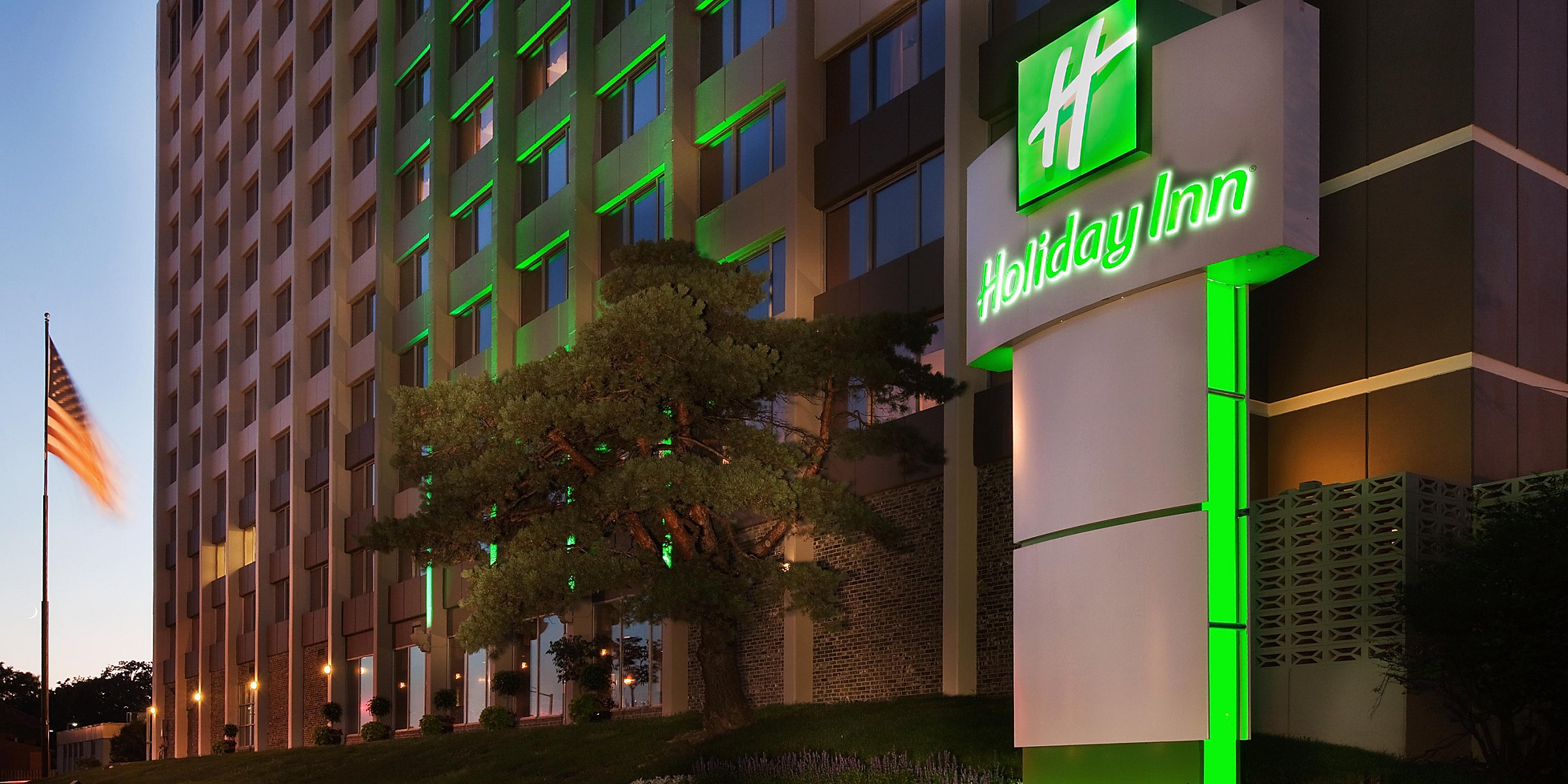 Des Moines Hotels Near Iowa Events Center Holiday Inn Des Moines Dtwn Mercy Area