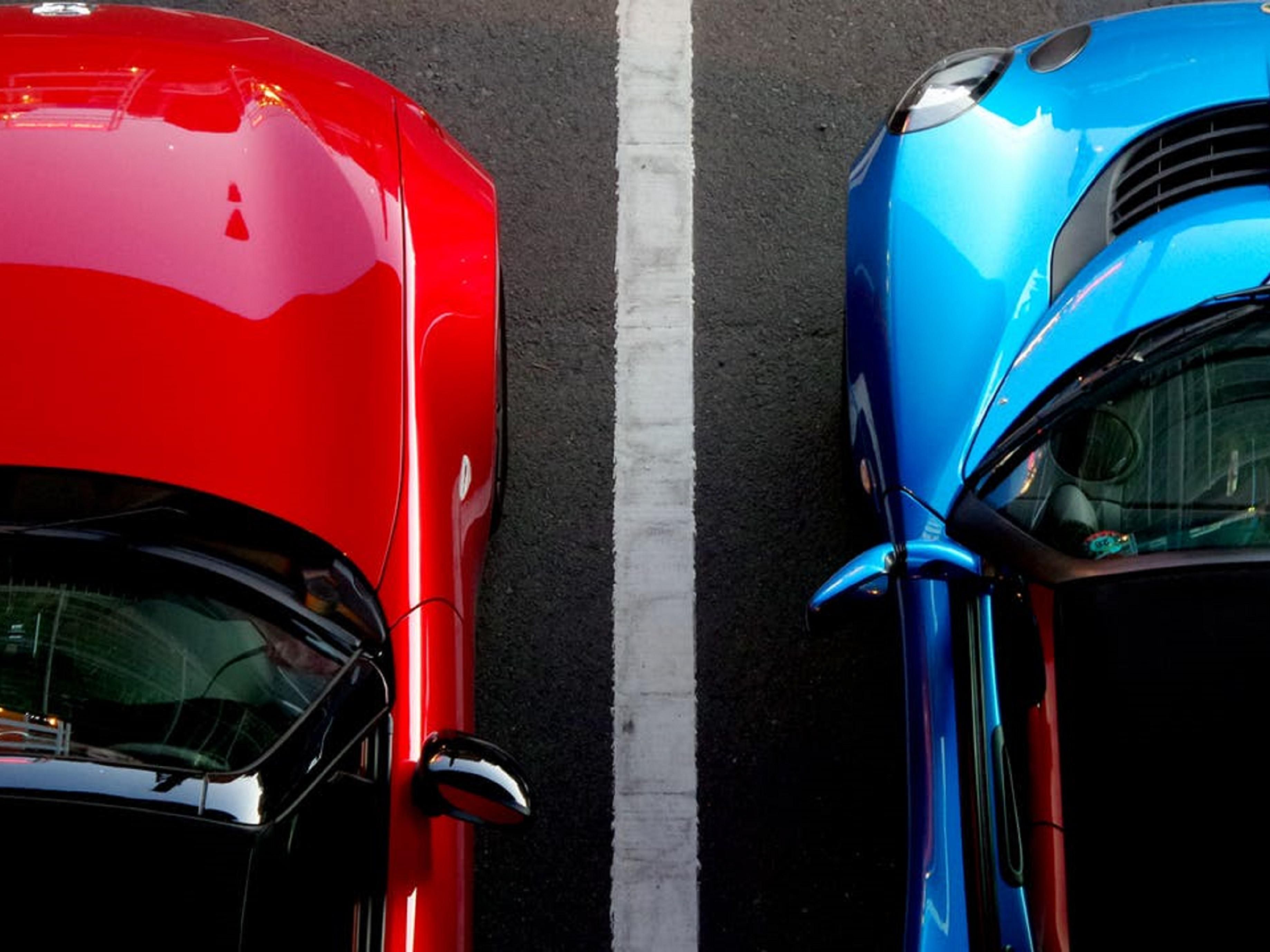 Enjoy the convenience of on-site parking attached to hotel Free for all hotel guests and meeting attendees at this terrific downtown location. On-Site Parking includes ground-level parking in front of the entrance as well as underground attached parking.