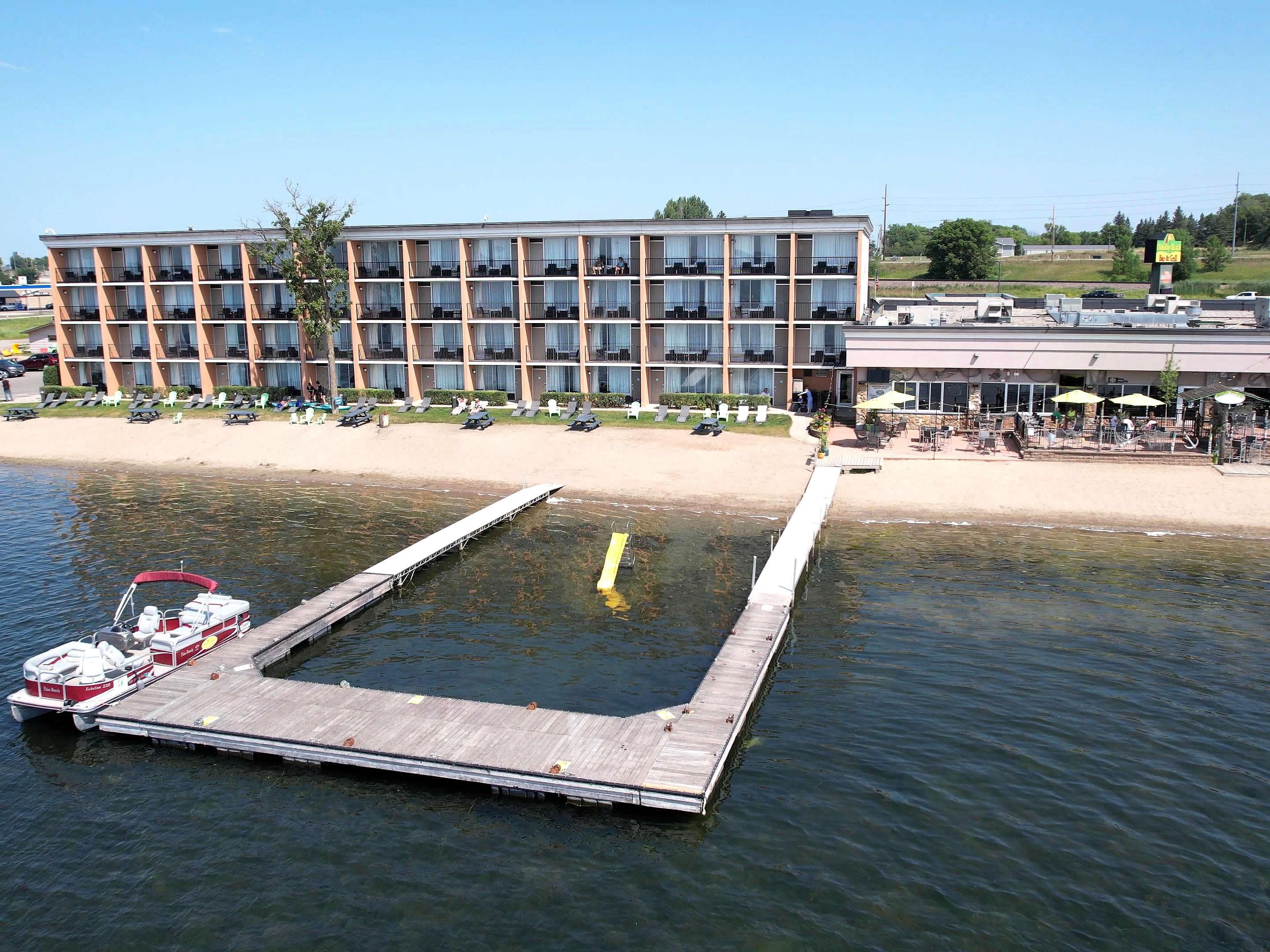 Ski, bike, or hike, Detroit Mountain is just a short drive away. Whether you're here for fresh powder or fall color, our location puts you close to the action and gives you a cozy place to recharge after your day outdoors.