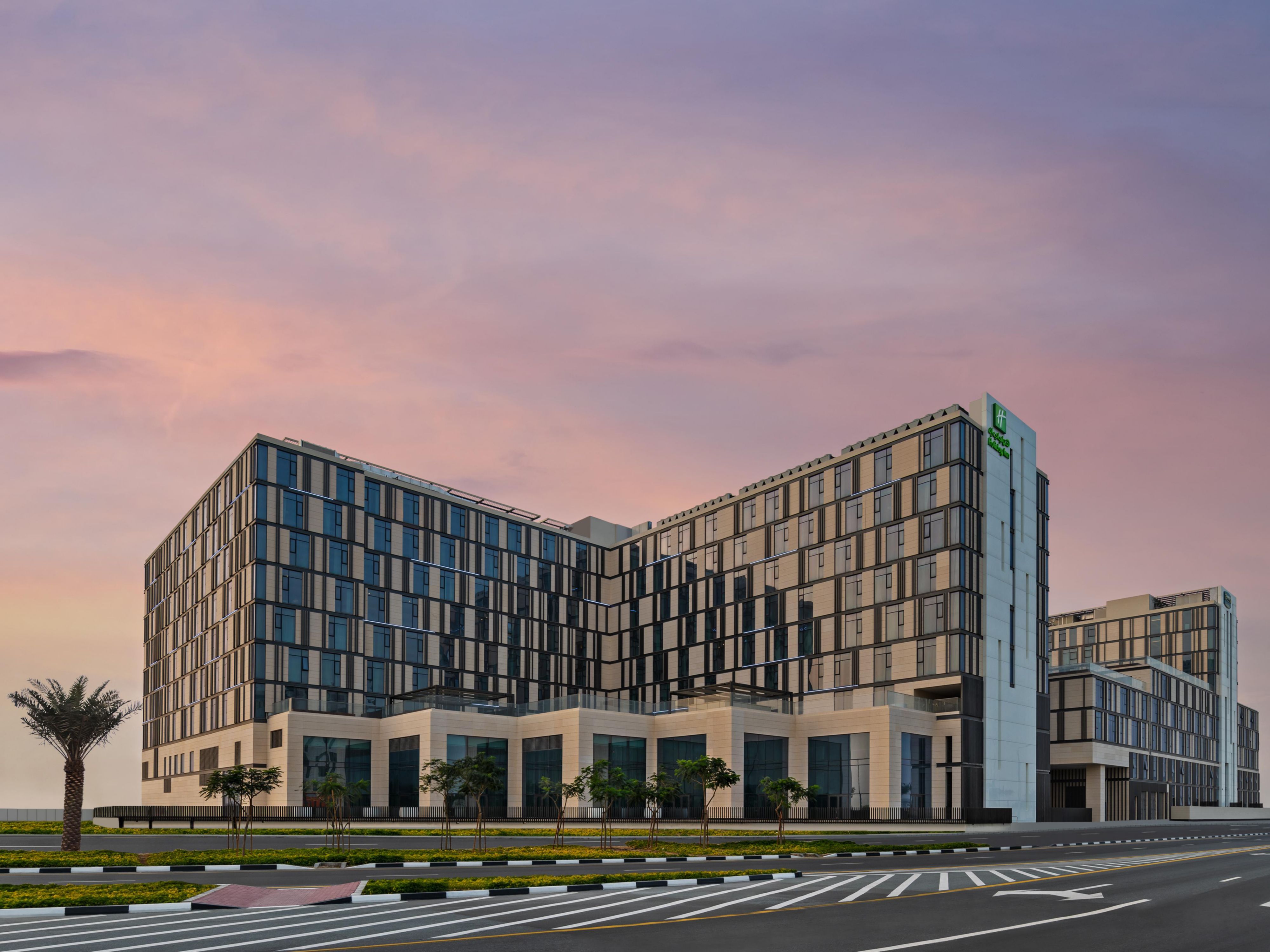 Located just minutes away from Dubai Parks & Resorts, including Motiongate and Legoland and next to Dubai Al-Maktoum Airport.