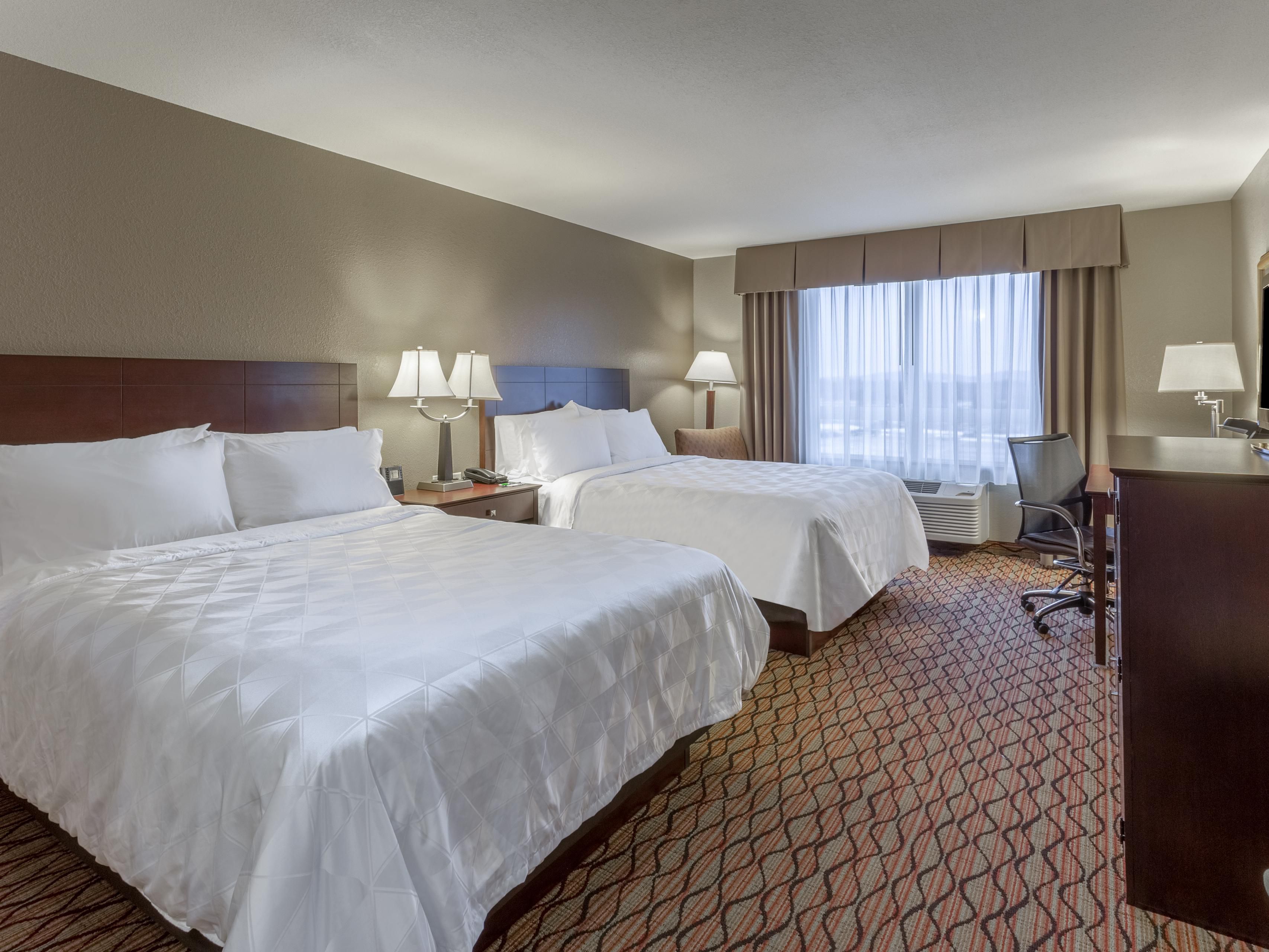 From hockey, tennis, and soccer to football, baseball, and basketball, no matter the game, we LOVE sports! Book your team in our rooms and suites with our sports team room blocks and enjoy our indoor pool, fitness center, and onsite restaurant where kids 12 and under eat free. Our Eau Claire hotel room blocks give your team a winning advantage!