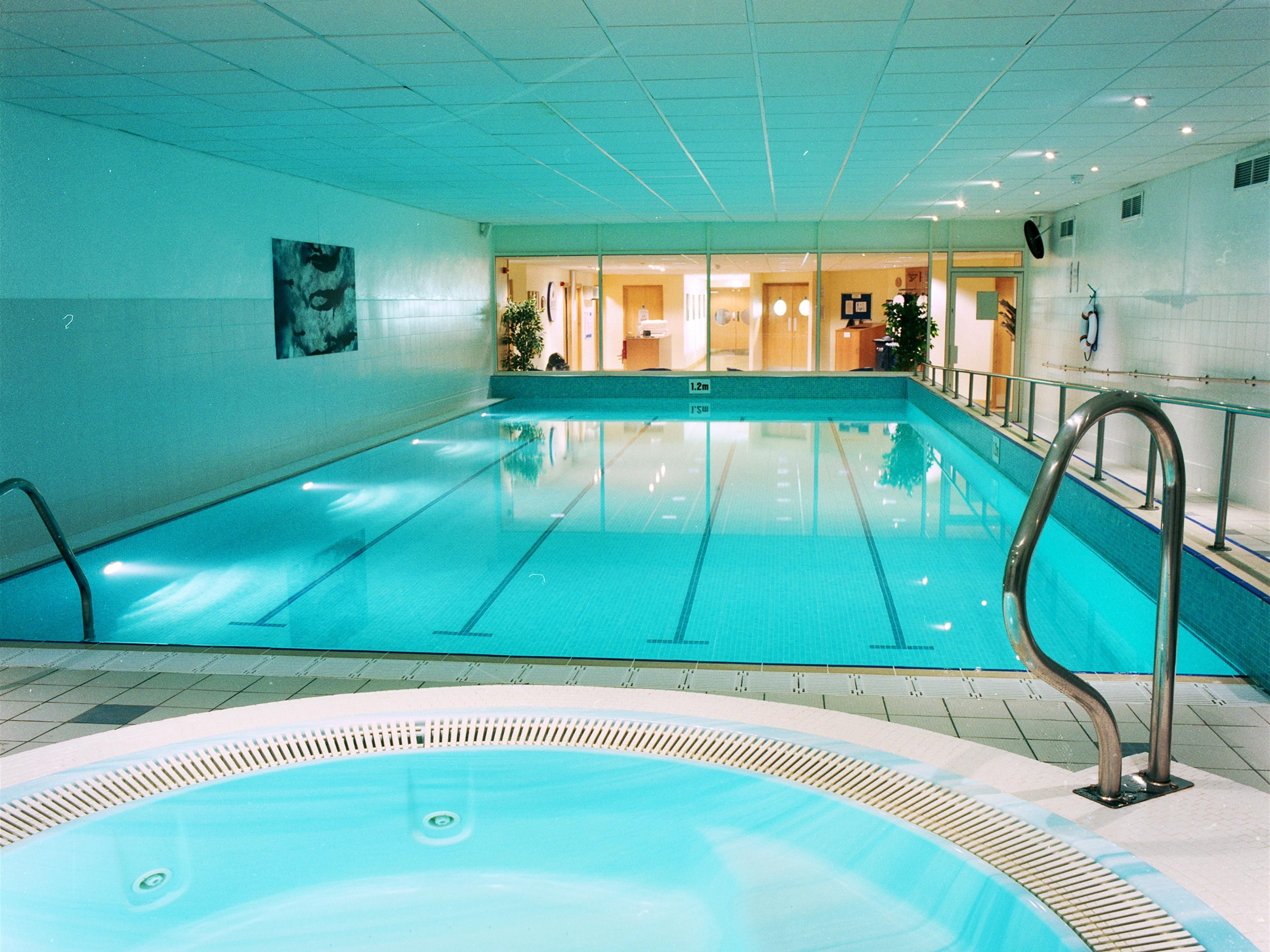 Edinburgh Hotel With Pool: Holiday Inn Hotel Edinburgh