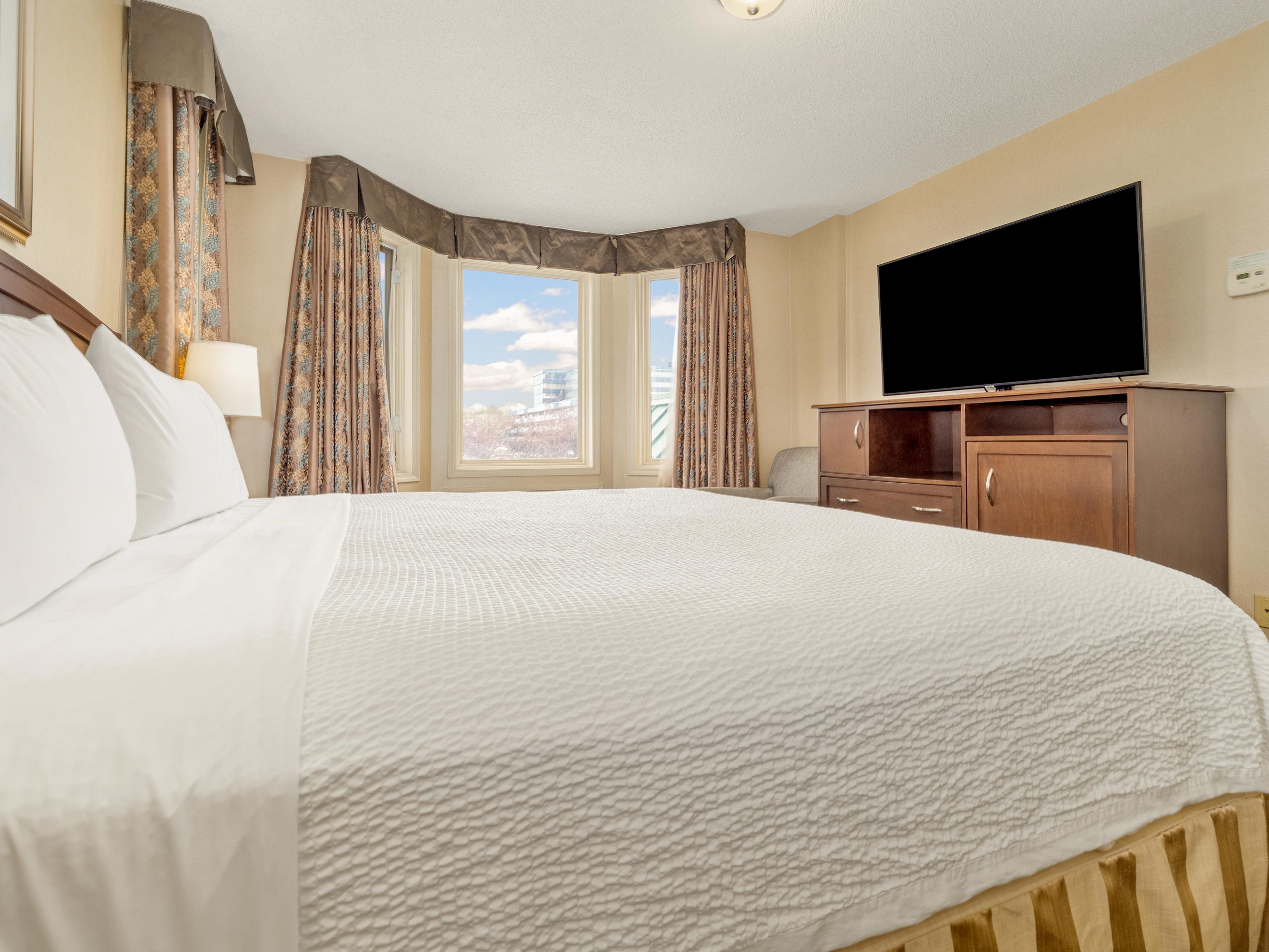 スタンダード シングル キングベッド ホリデイ・イン Edmonton South 