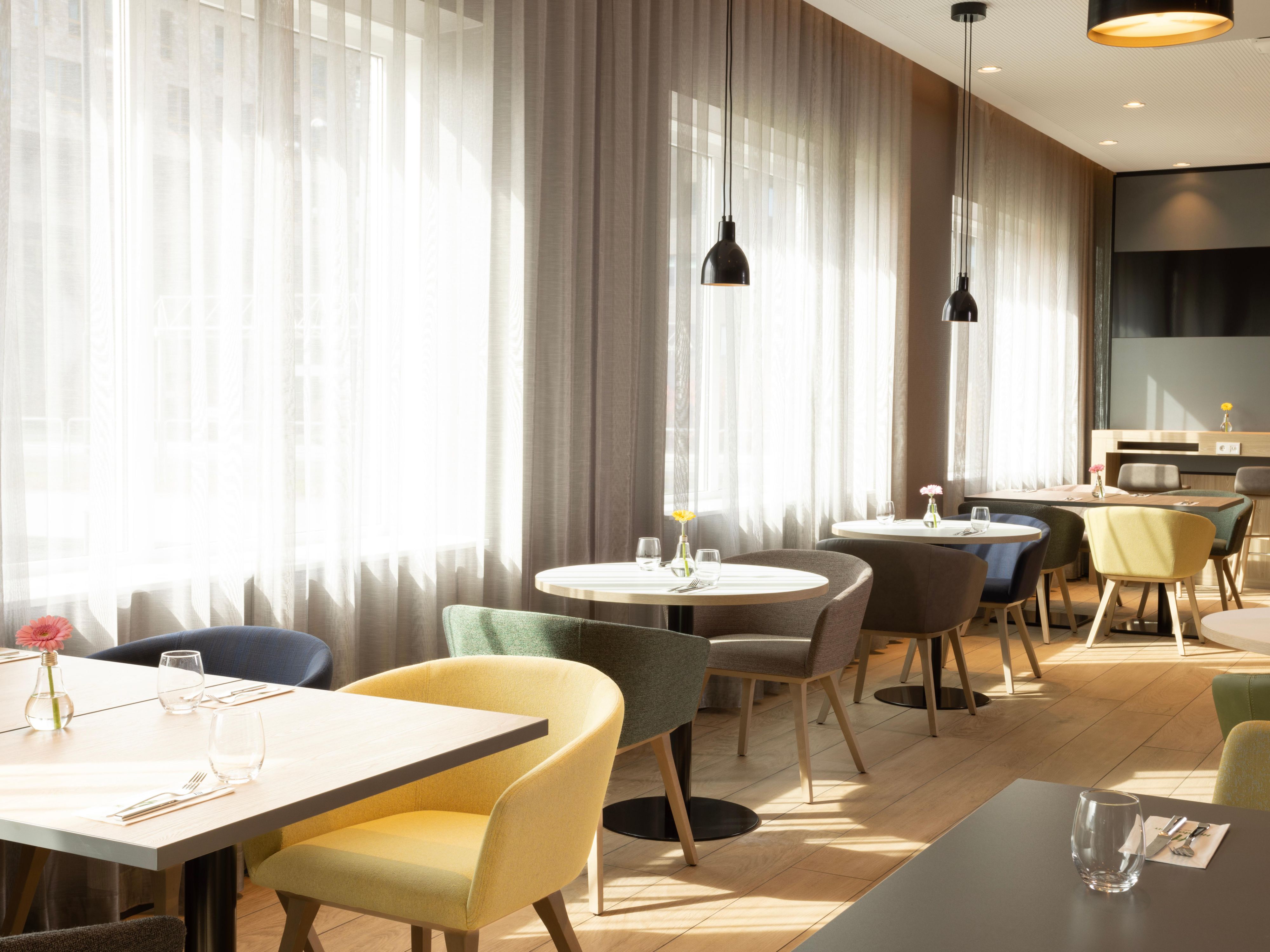 Start your day with a hearty breakfast or enjoy a delicious lunch at our on-site restaurant. Relax, dine, and drink at your leisure in our comfortable setting.