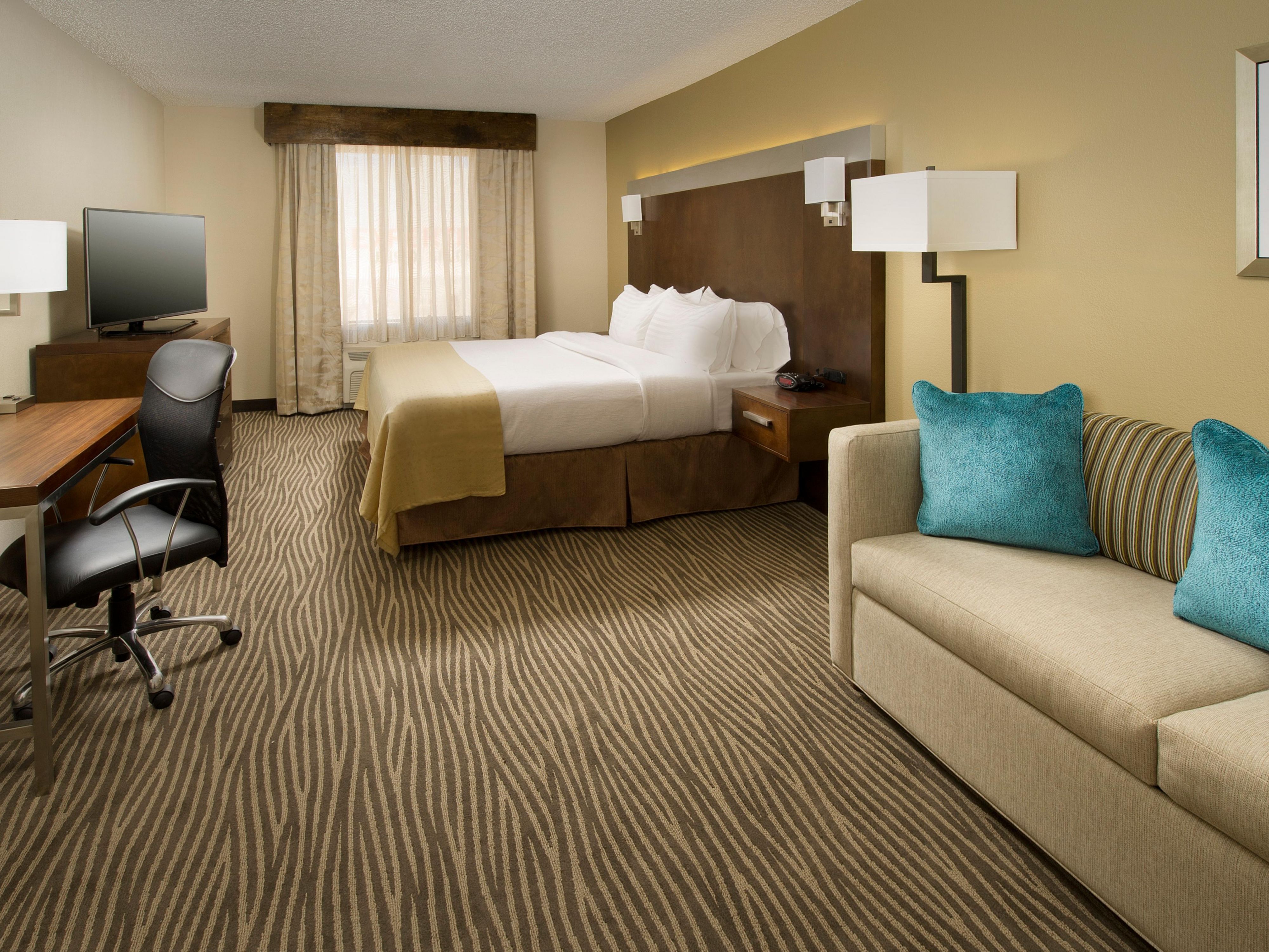 Holiday Inn El Paso Airport, King Bed Guest Room