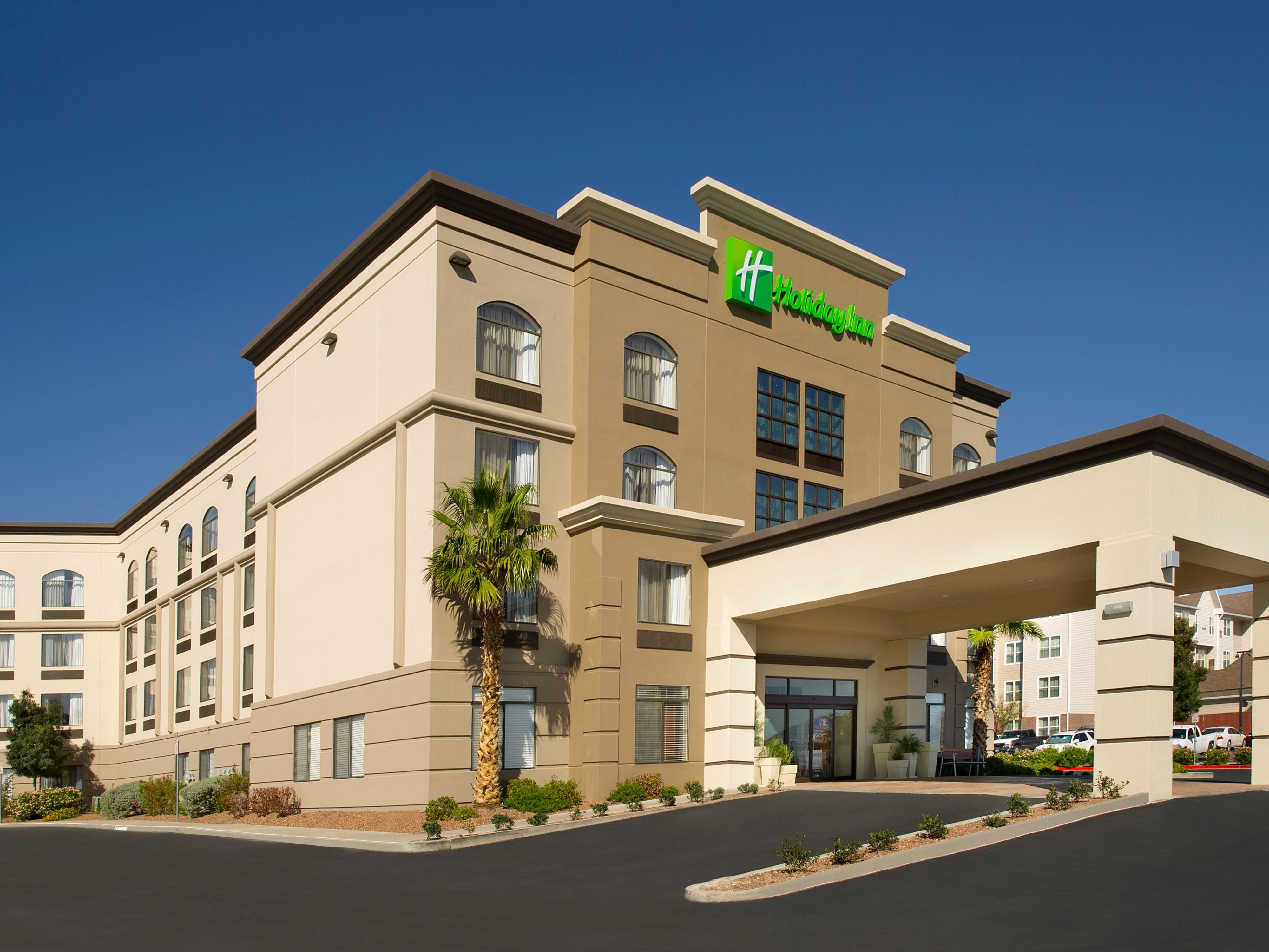 Family-Friendly Hotels near El Paso Airport | Holiday Inn El Paso Airport