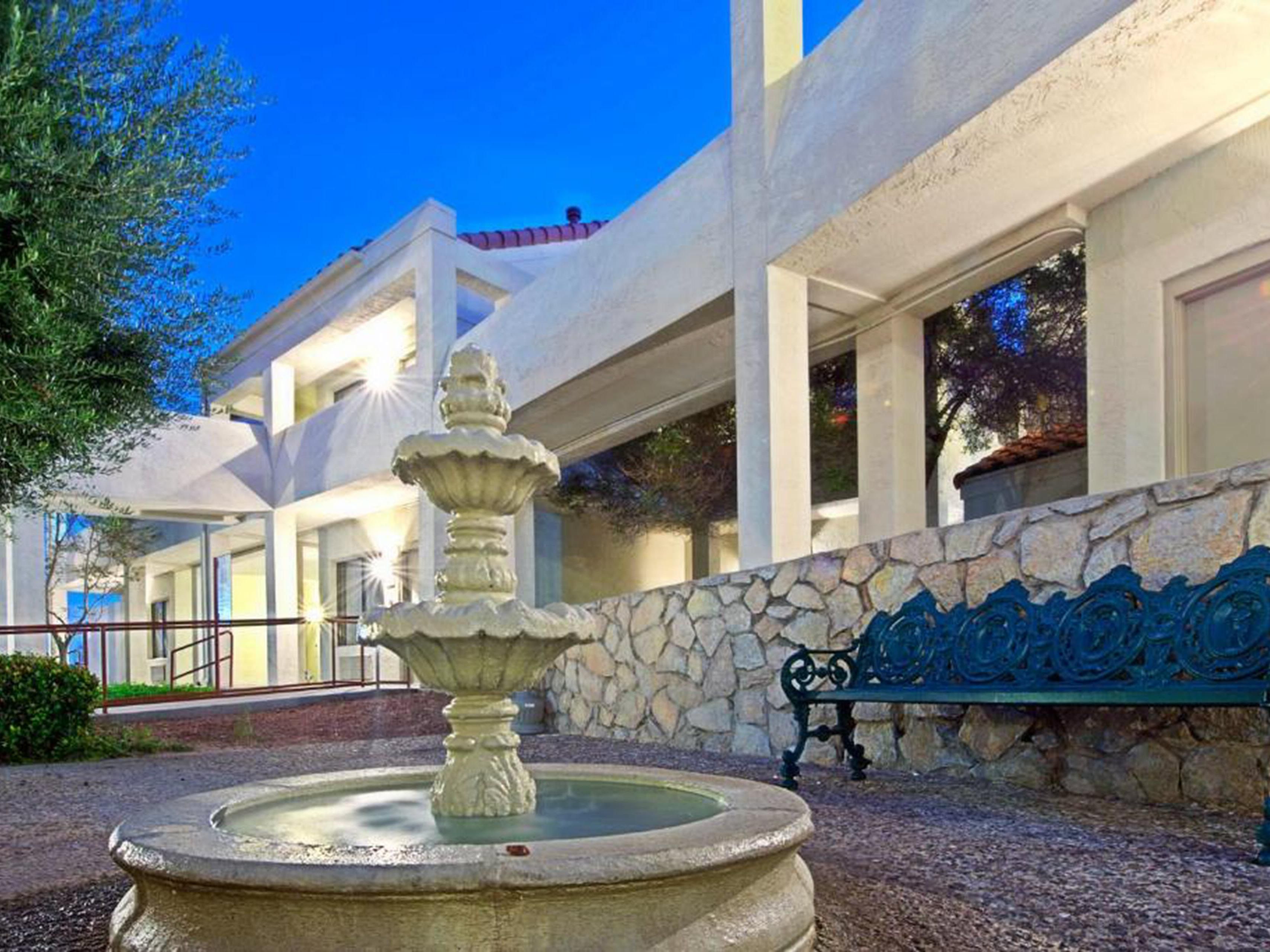 Our unique property features individual villas and easily accessible outdoor courtyards. We offer open-air corridors for you to enjoy a breath of fresh air as you reach your room.