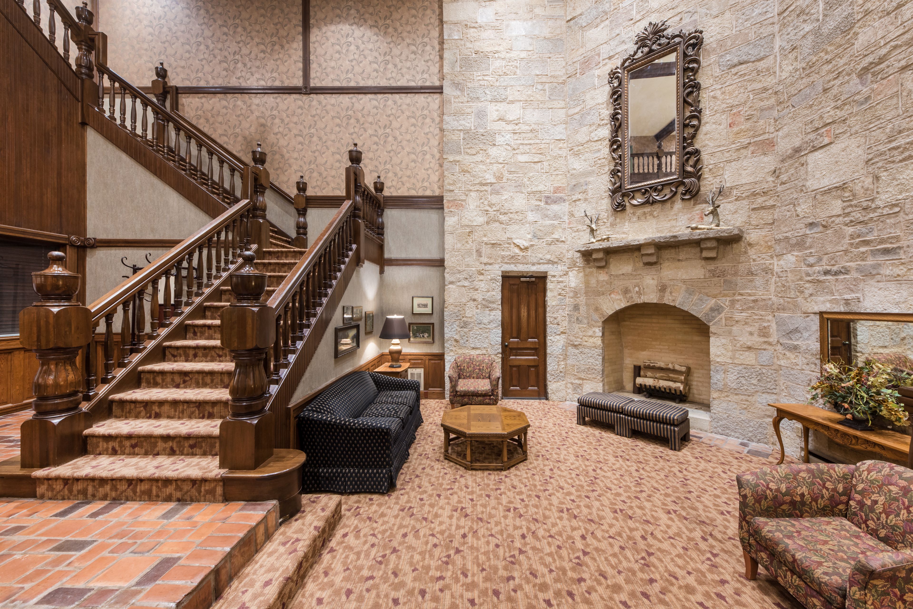 holiday-inn-eureka-5141005072-