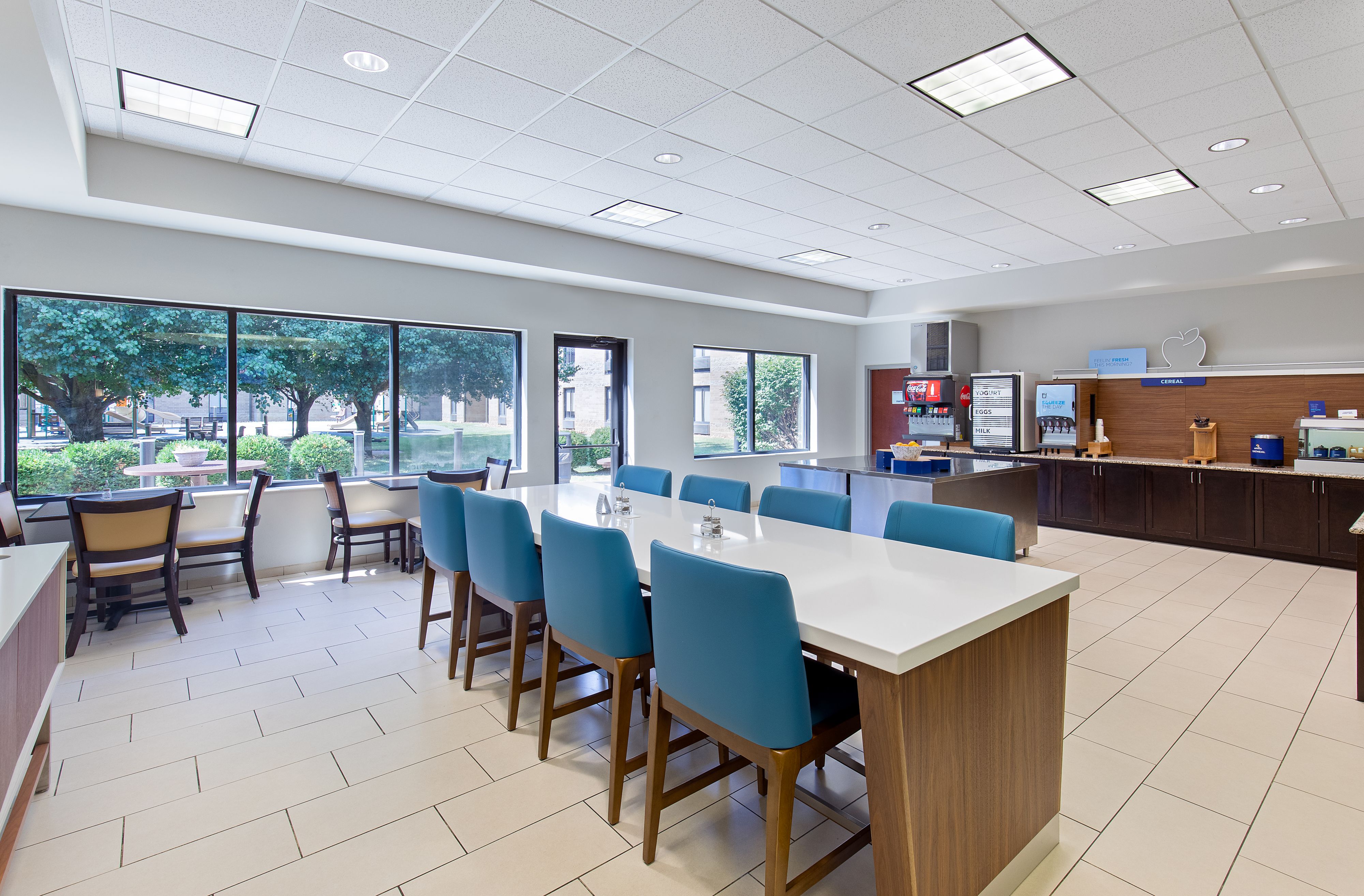 Enjoy our complimentary Express Start hot breakfast daily