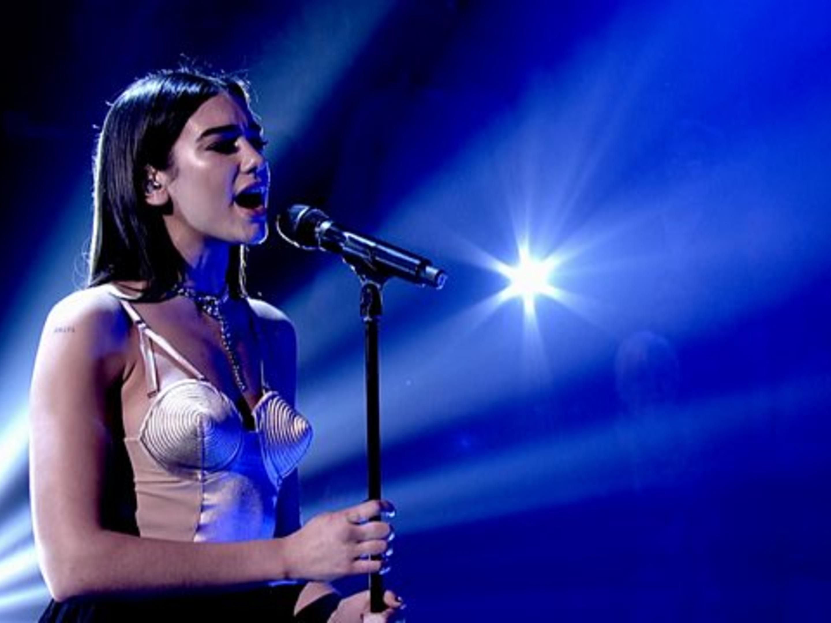 On Tuesday the 3rd and Wednesday the 4th of June 2025 Dua Lipa will return to the Ziggo Dome! This concert is part of her Radical Optimism Tour. Experience the show and enjoy a comfortable stay at our hotel afterward.