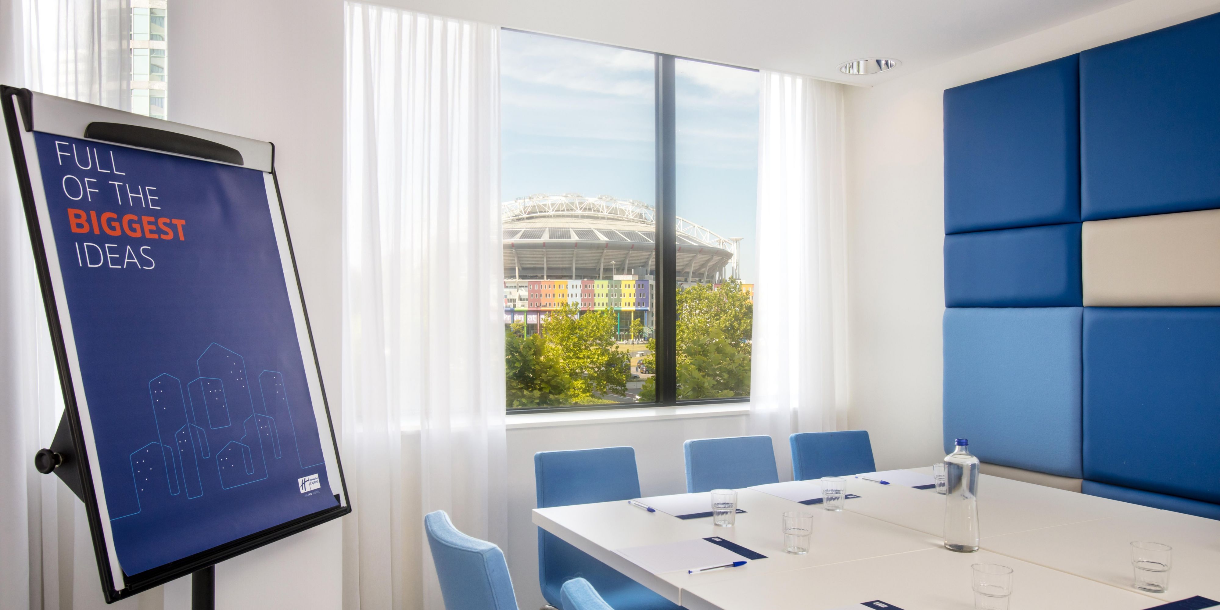 Holiday Inn Express Amsterdam Arena Towers is situated in the popular business and entertainment district, Amsterdam Southeast. The AFAS Live Music and Event hall, the Ziggo Dome (concert hall) and the Ajax Football Stadium, the Johan Cruijff ArenA, are all located within walking distance from the hotel.