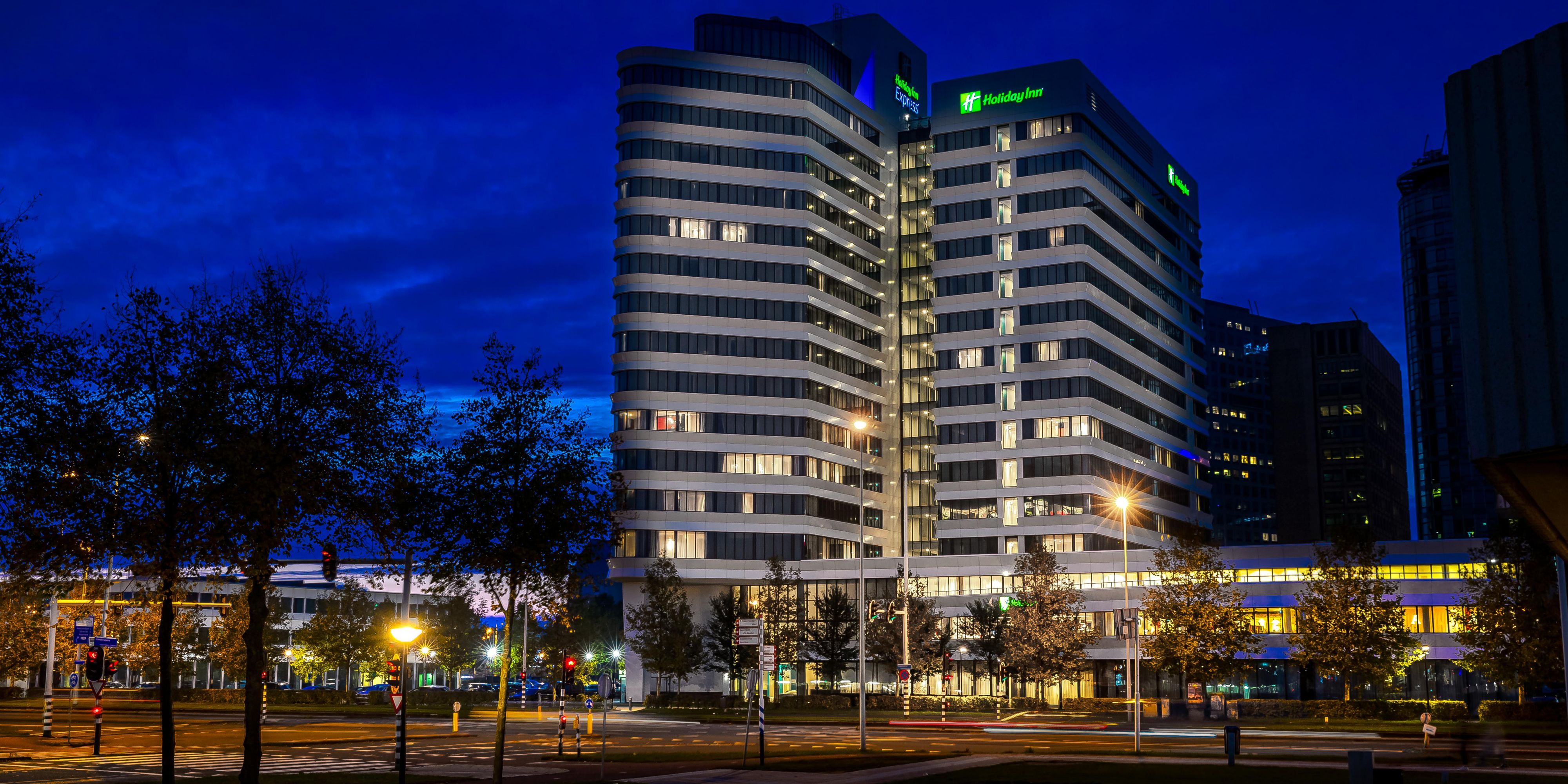 Holiday Inn Express Amsterdam 6206822611 2x1