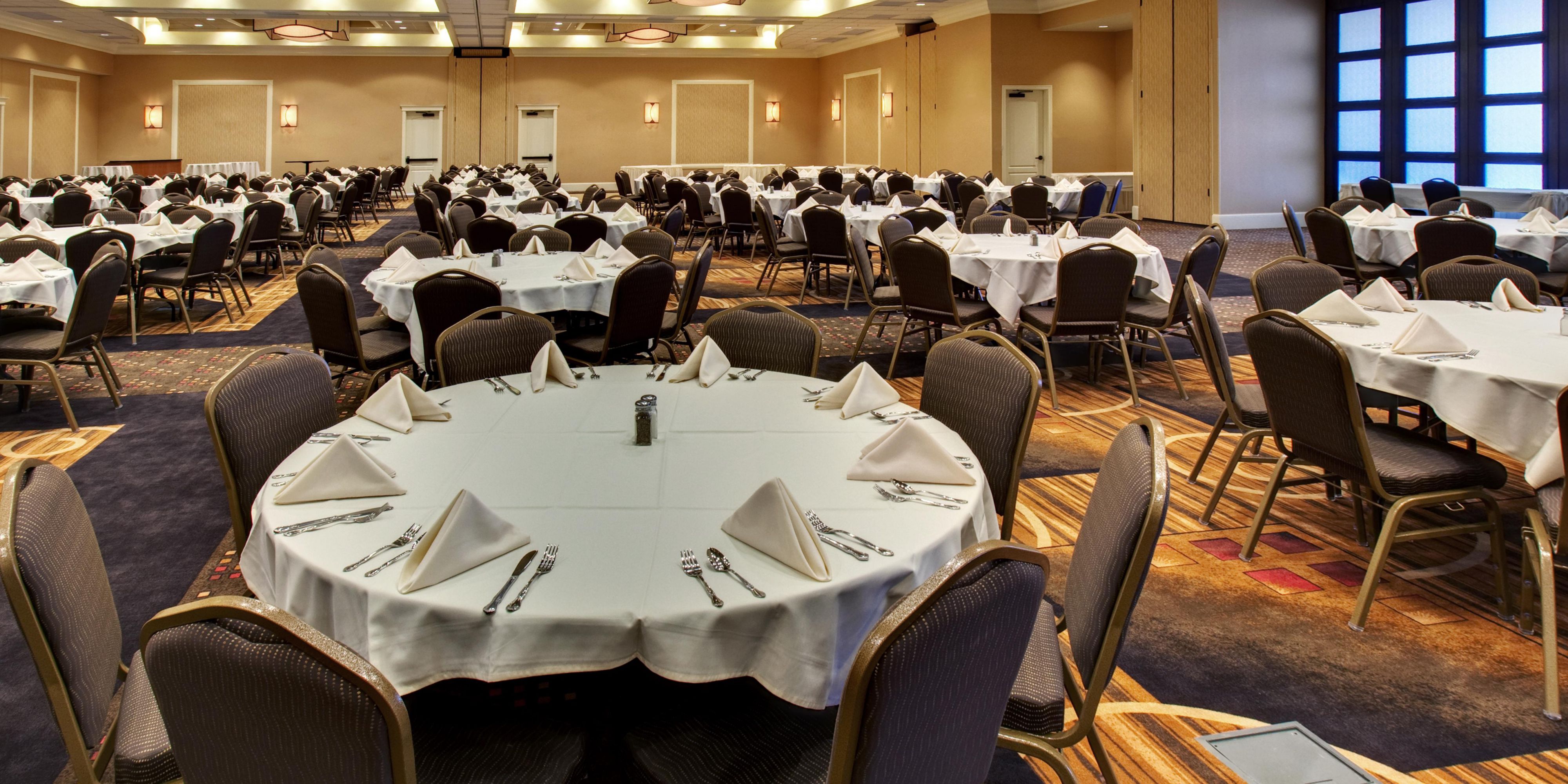Attached to our hotel is the Dakota Event Center (The DEC). This premier convention center provides its users with space for both small and large events. The DEC is known for hosting trade shows, corporate meetings, concerts, and of course weddings. While staying at our hotel, be sure to use the Dakota Event Center's meeting room and ballroom. 