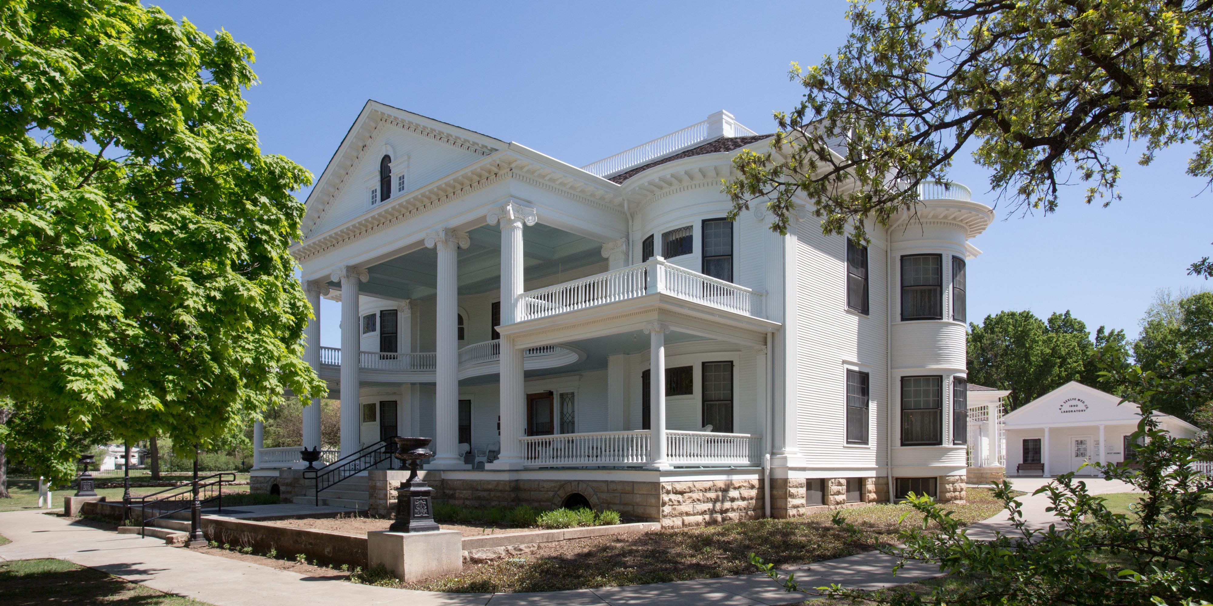 Take a tour of the Seelye Mansion while visiting Abilene! Built in 1905, and the home of Dr. A. B. Seelye, you don't want to miss this gorgeous walk through time!

Hours of Operation:
Monday-Saturday: 10am-4pm
Sunday: 1pm-4pm
With extended hours in the summer.