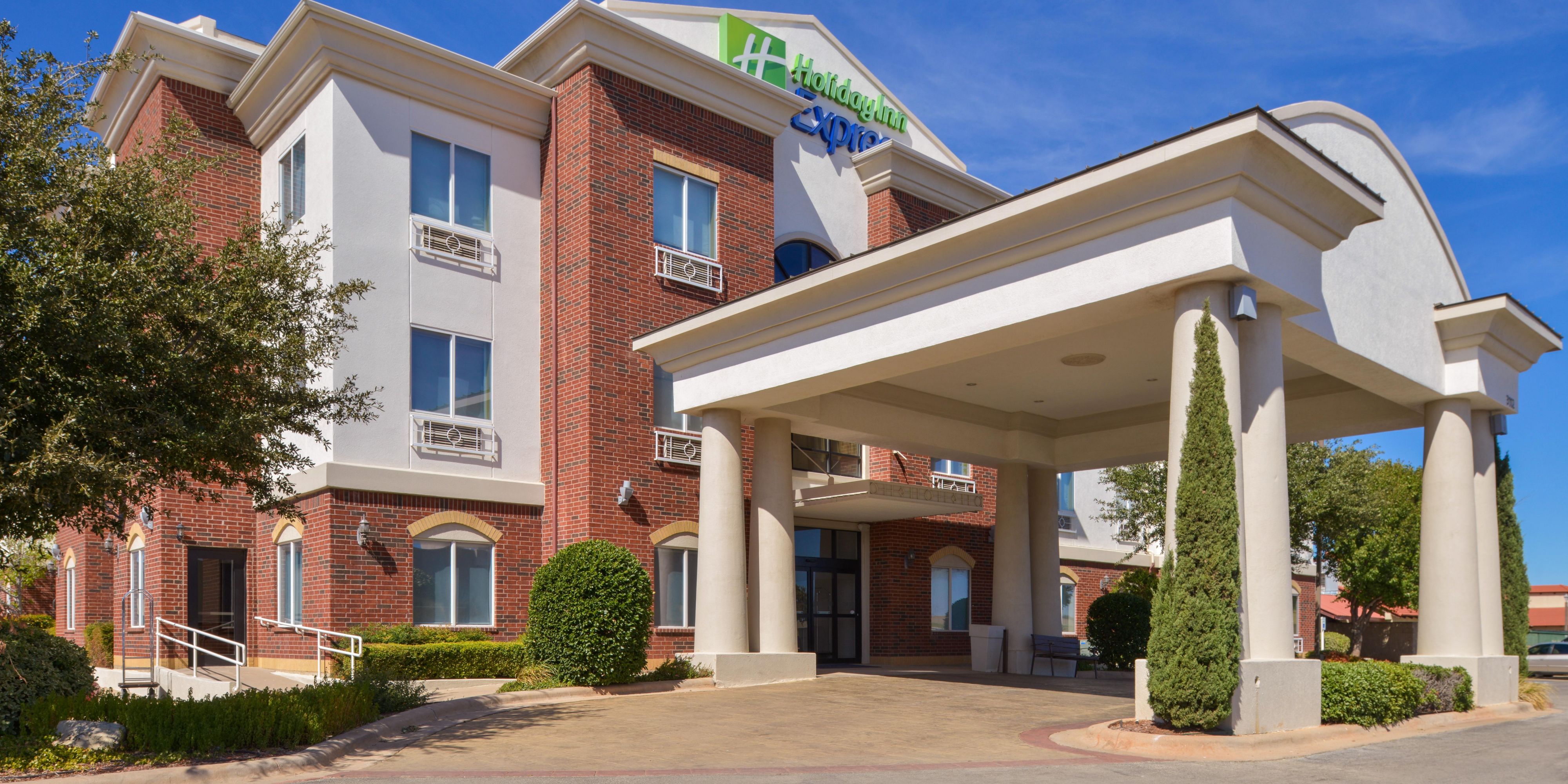 Holiday Inn Express And Suites Abilene 6295851712 2x1