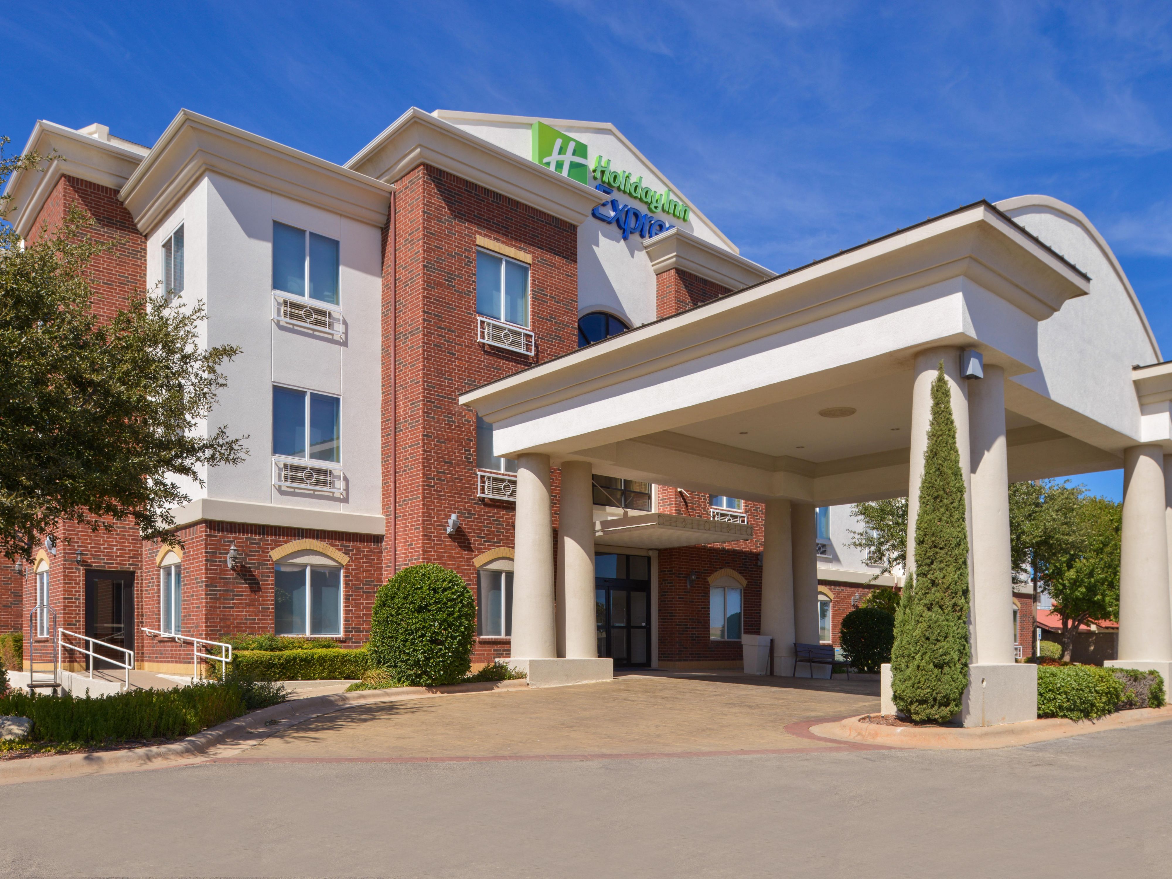 Affordable Abilene, TX Hotel | Holiday Inn Express & Suites Abilene ...