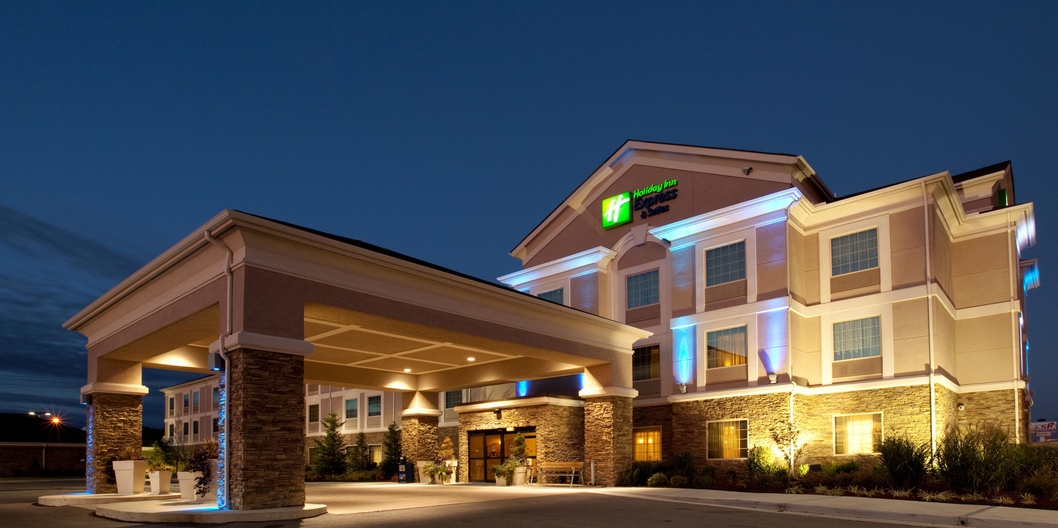 Holiday Inn Express & Suites Ada