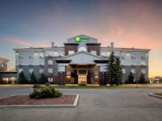 Holiday Inn Express & Suites Airdrie-Calgary North