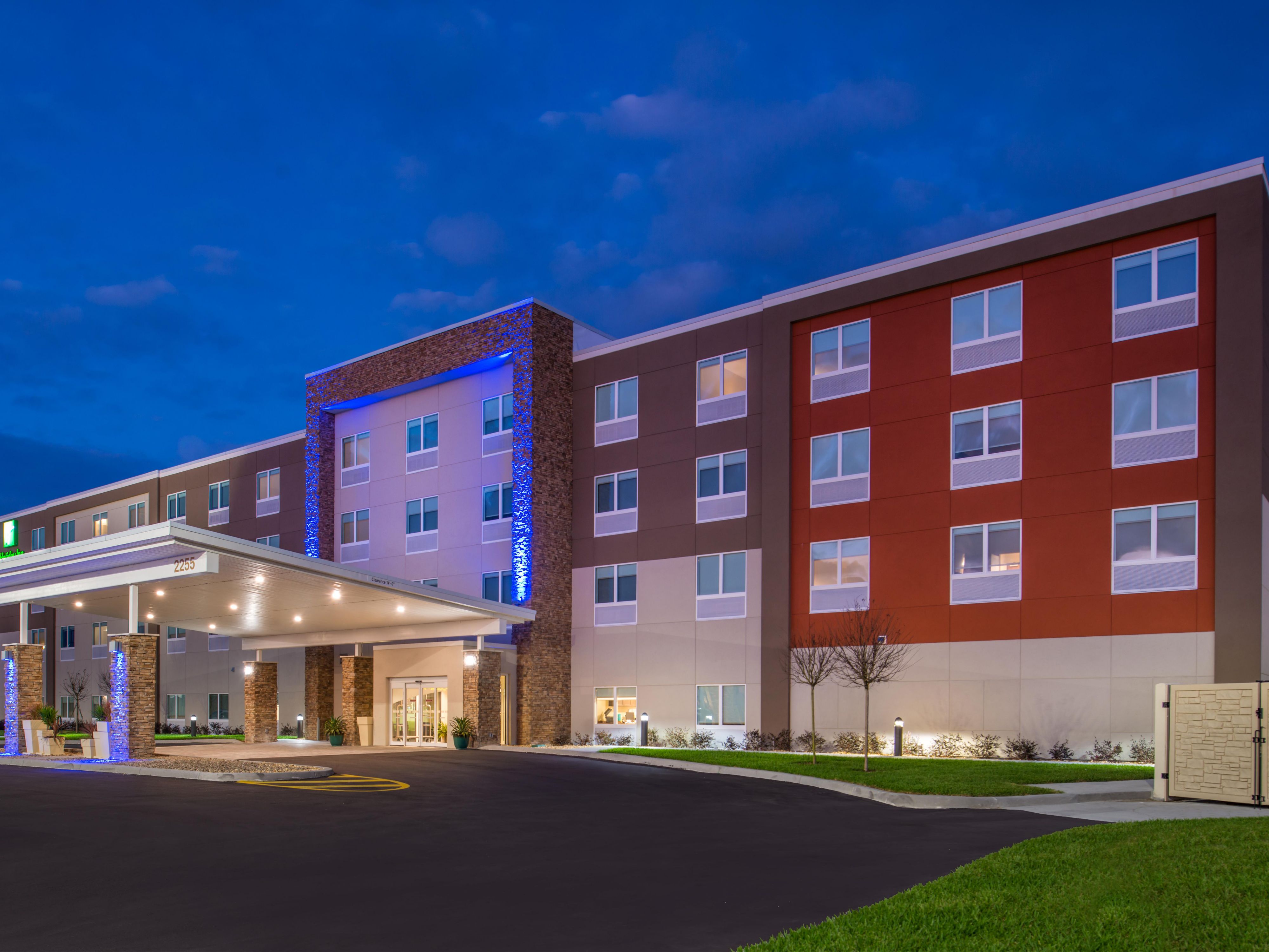 Holiday Inn Express & Suites Alachua - Gainesville Area ...