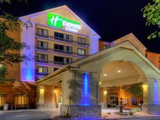 Holiday Inn Express & Suites Albuquerque Midtown