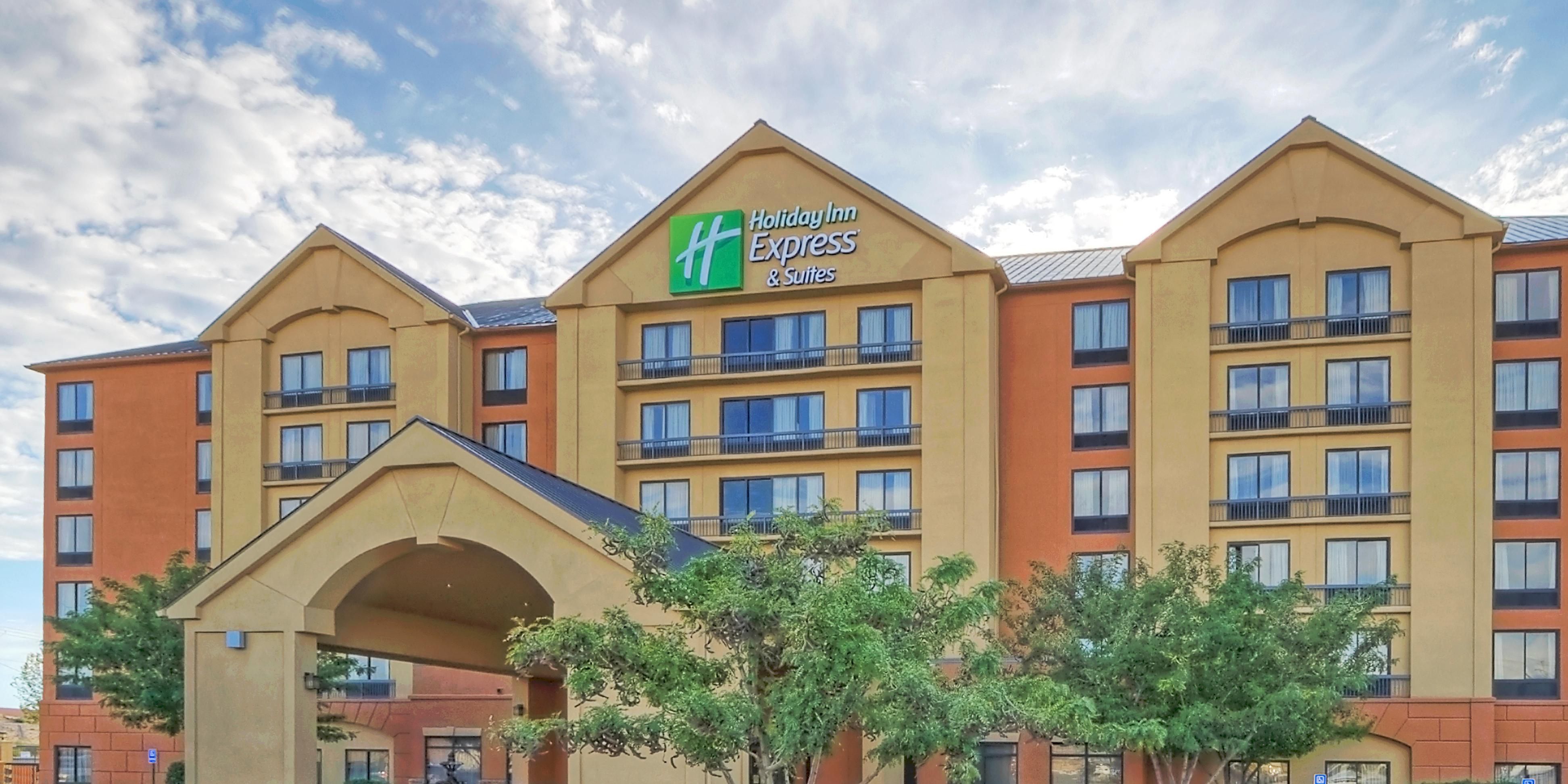 Holiday Inn Express & Suites Albuquerque Midtown