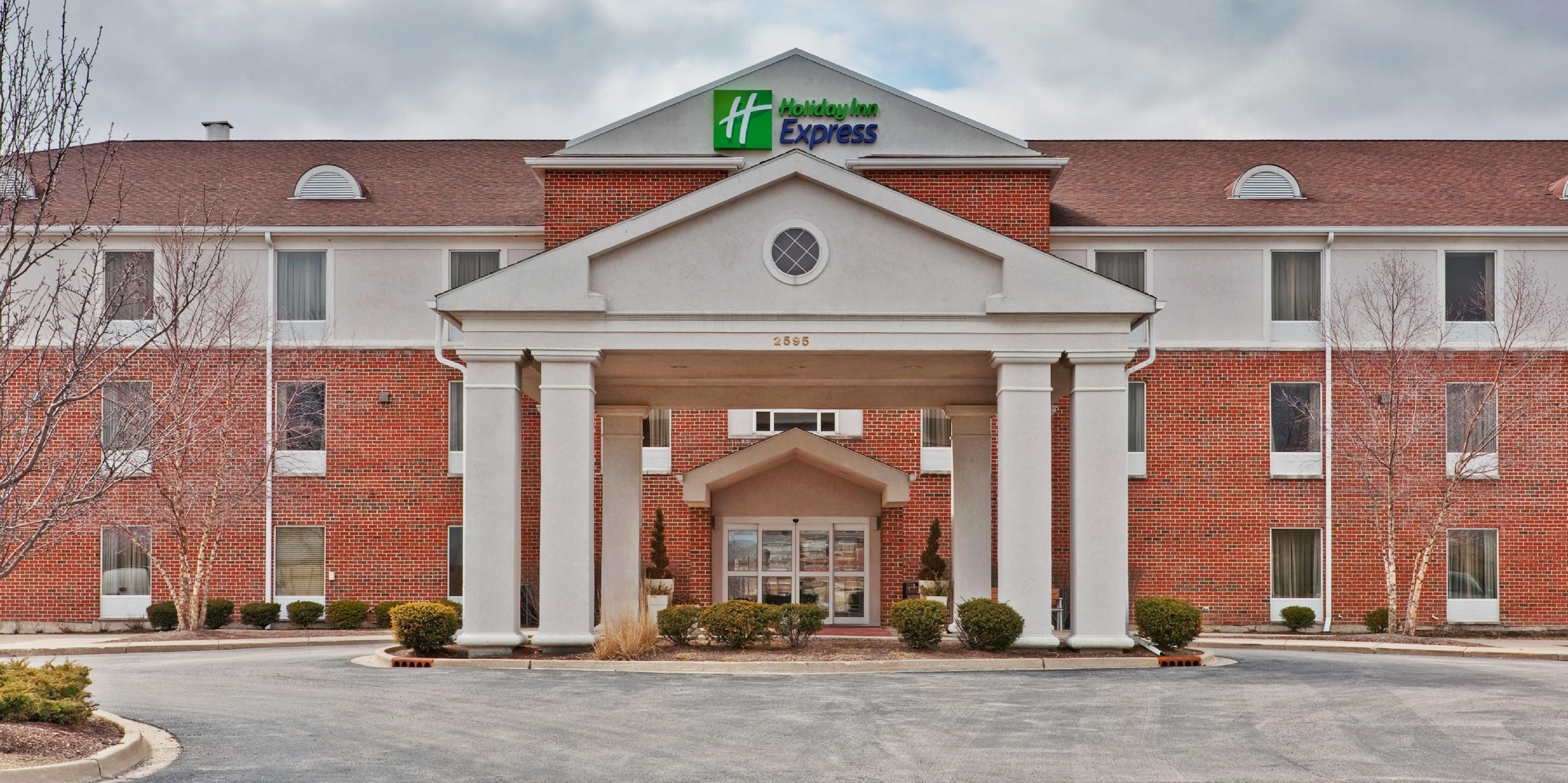 Holiday Inn Express & Suites Chicago-Algonquin