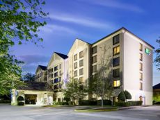 Holiday Inn Express & Suites Alpharetta - Windward Parkway