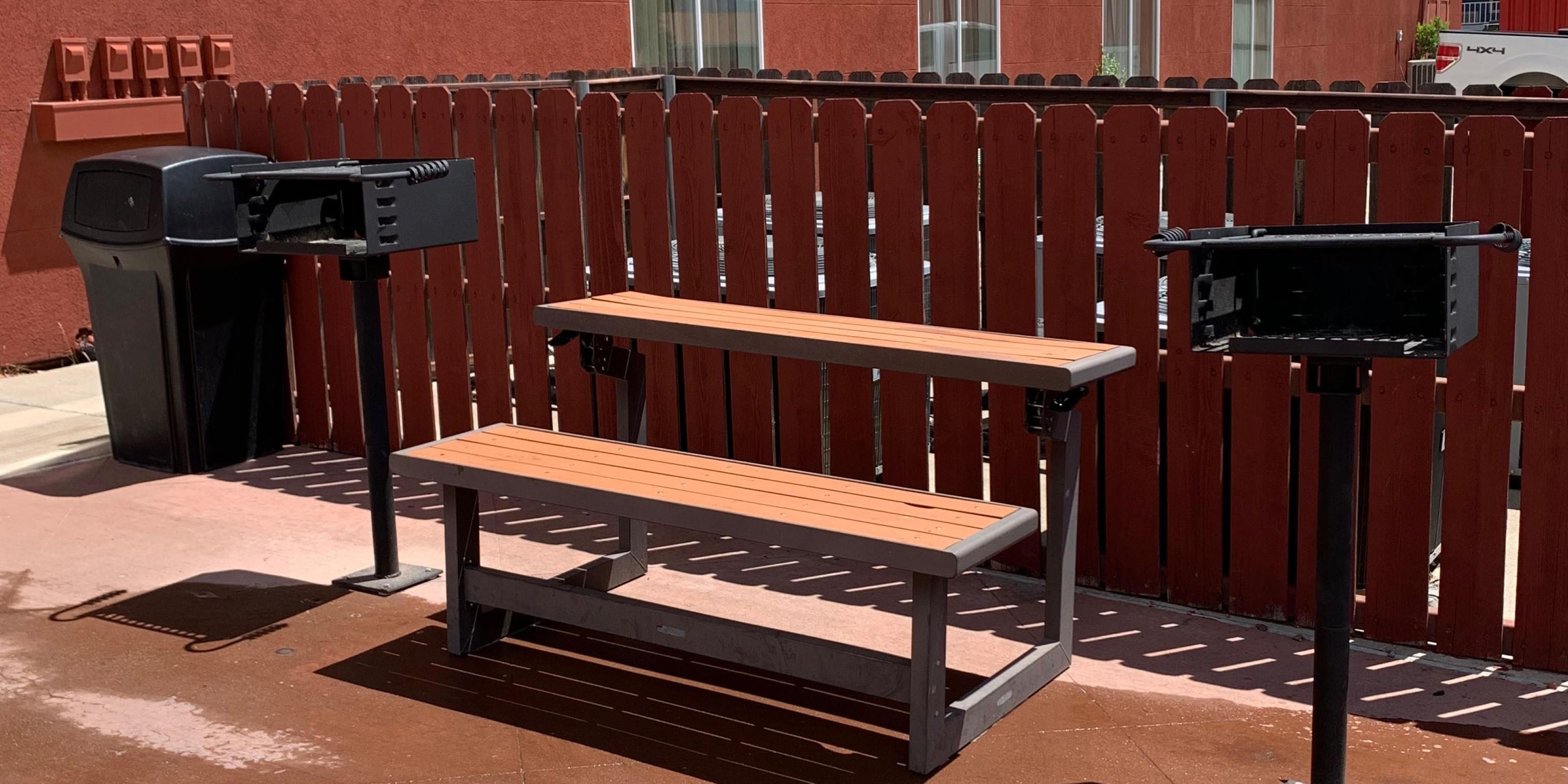 Enjoy outdoor dining with friends and family with use of our barbecue grills for a delicious lunch or dinner. 