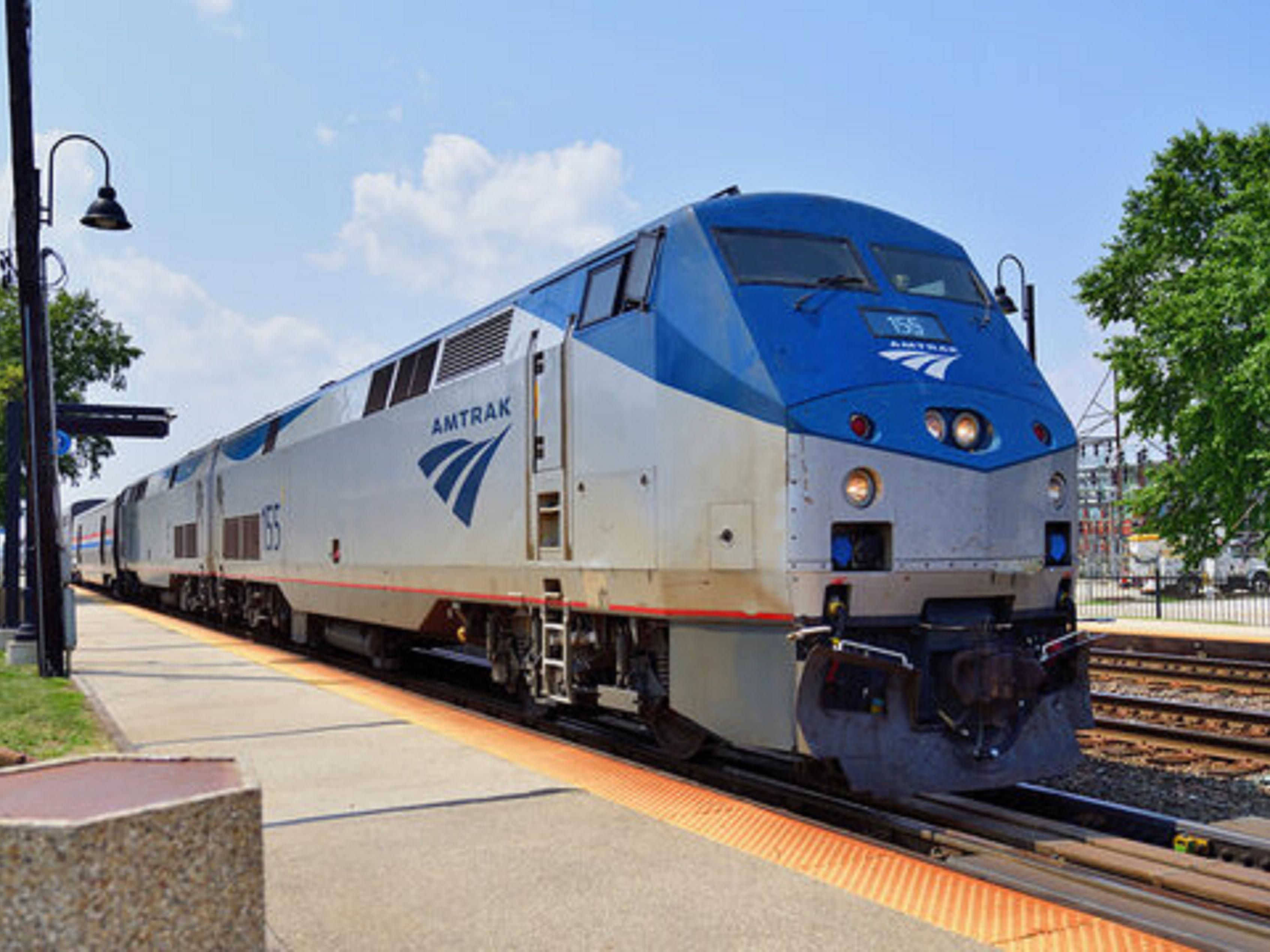 The Alton Amtrak station is conveniently located just a block away from the hotel. Step off the train, enjoy the local shopping and food, then make yourself at home in one of our comfortable, spacious guest rooms!